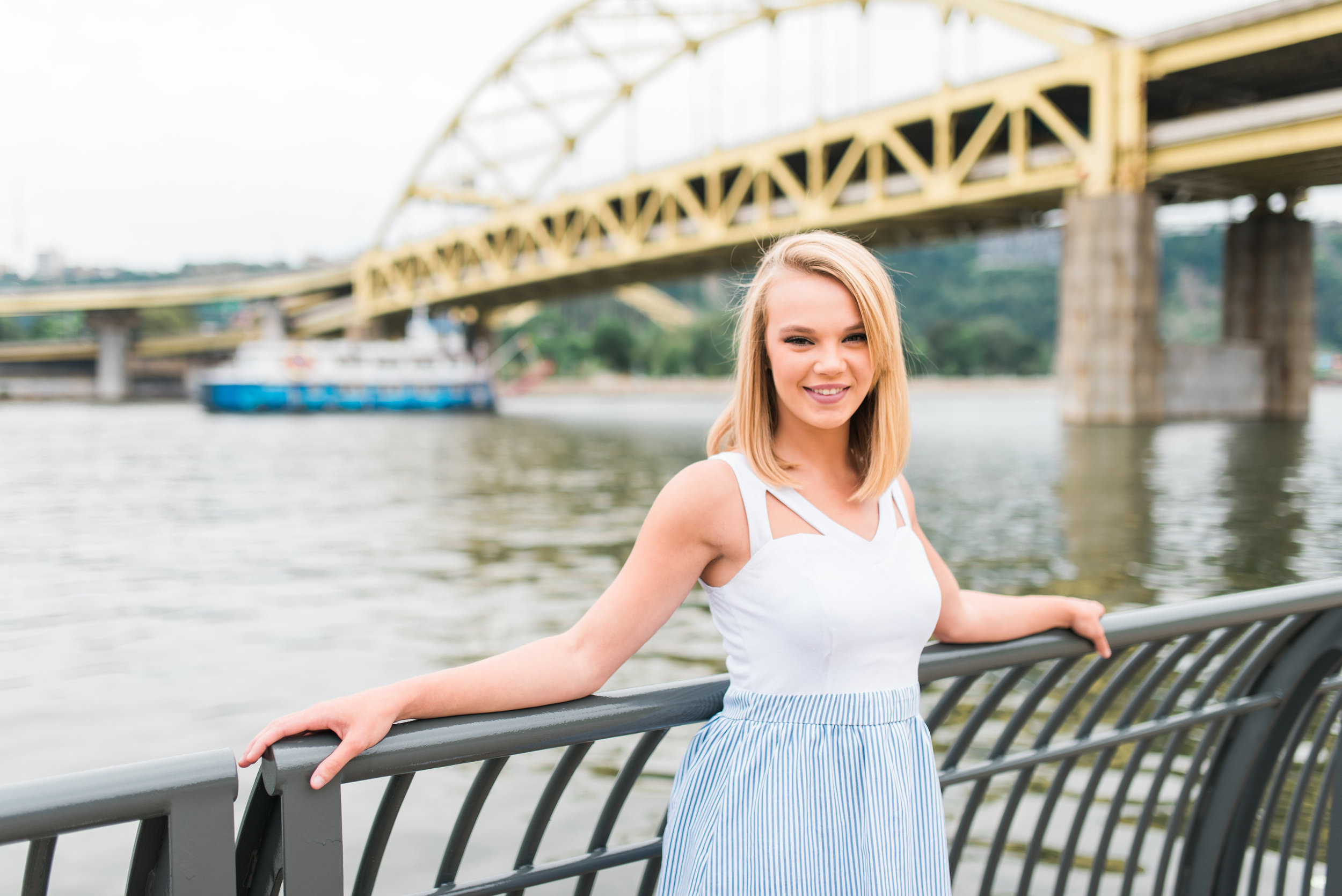 Molly Senior Portraits | North Shore Pittsburgh Senior Pictures 4