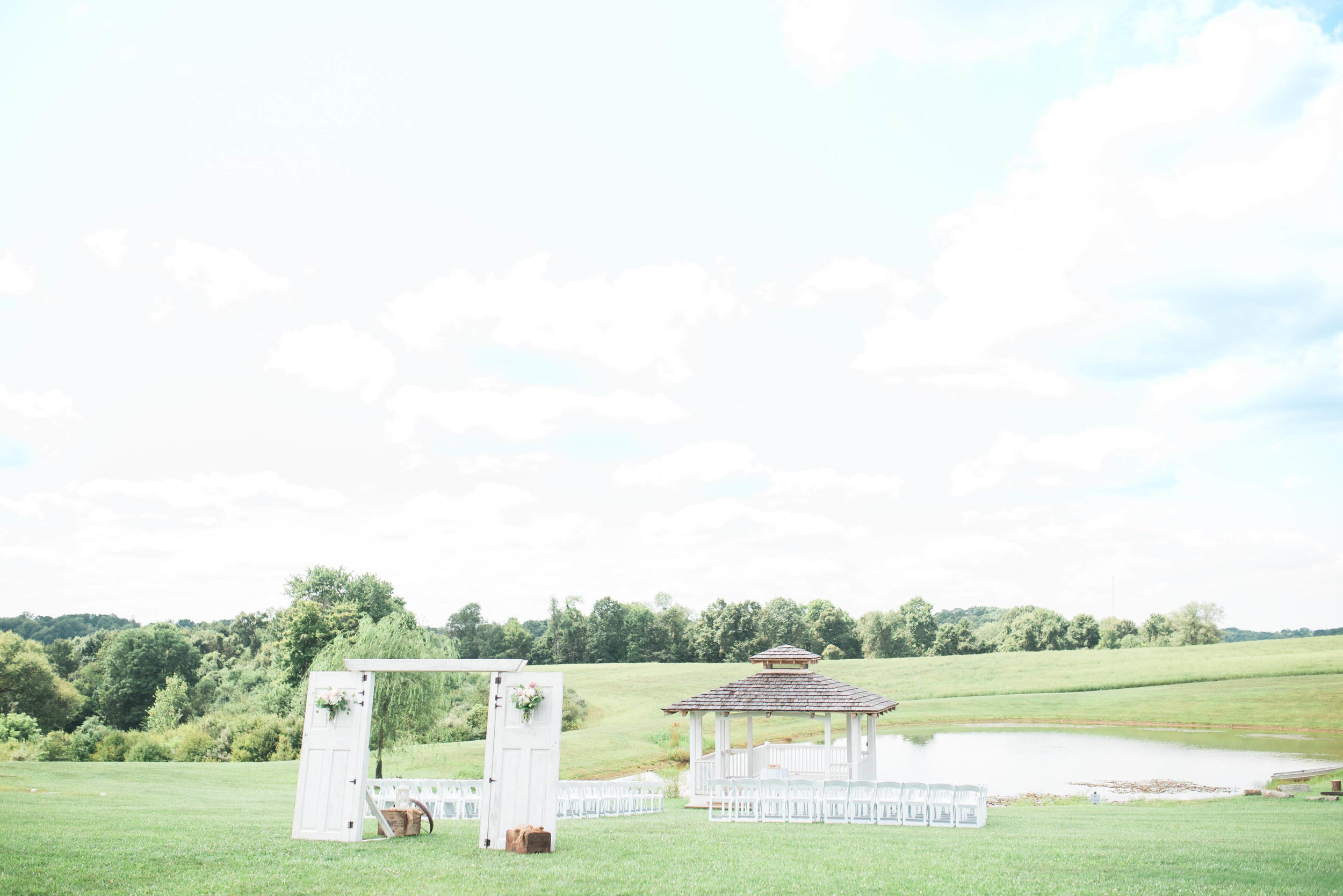 pittsburgh wedding photographer white barn wedding