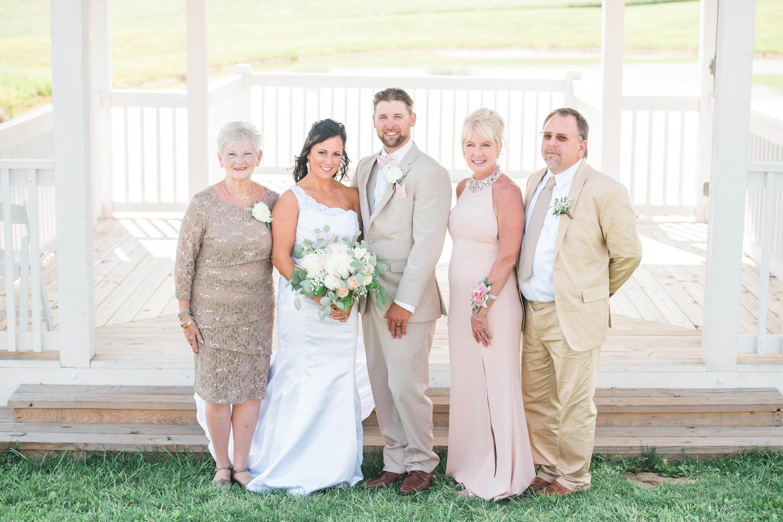 pittsburgh wedding photographer white barn wedding