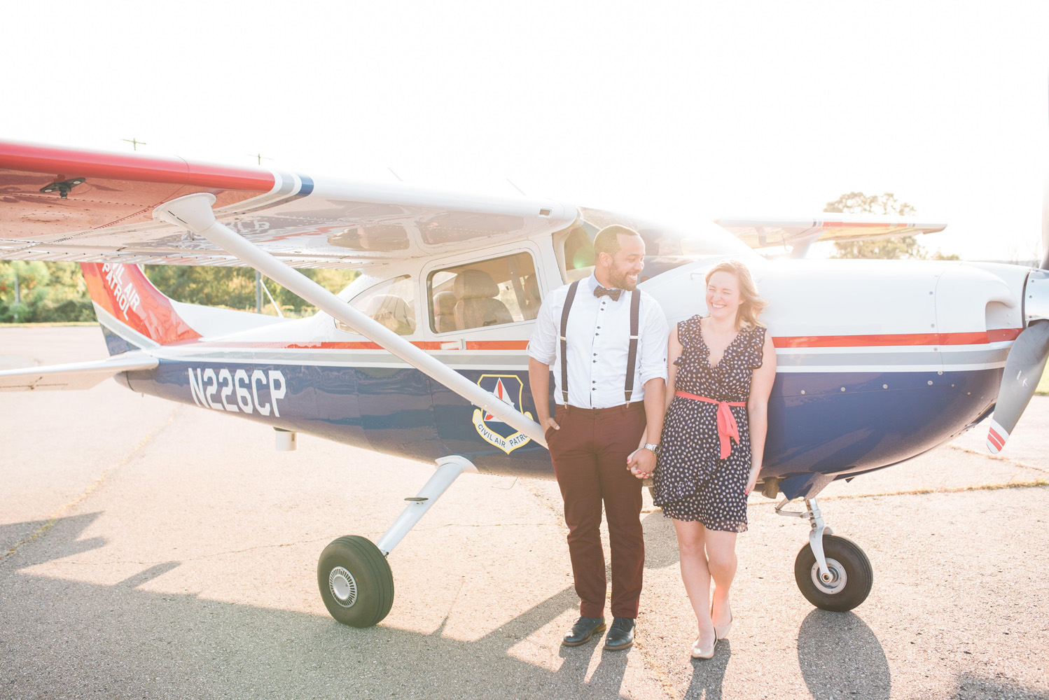 pittsburgh wedding photographers airport photoshoot 