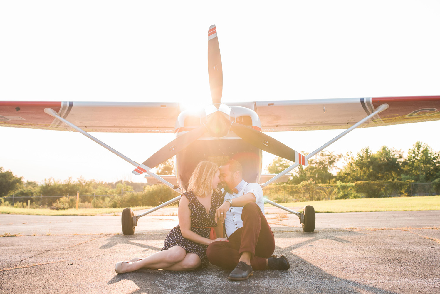 pittsburgh wedding photographers airport photoshoot 