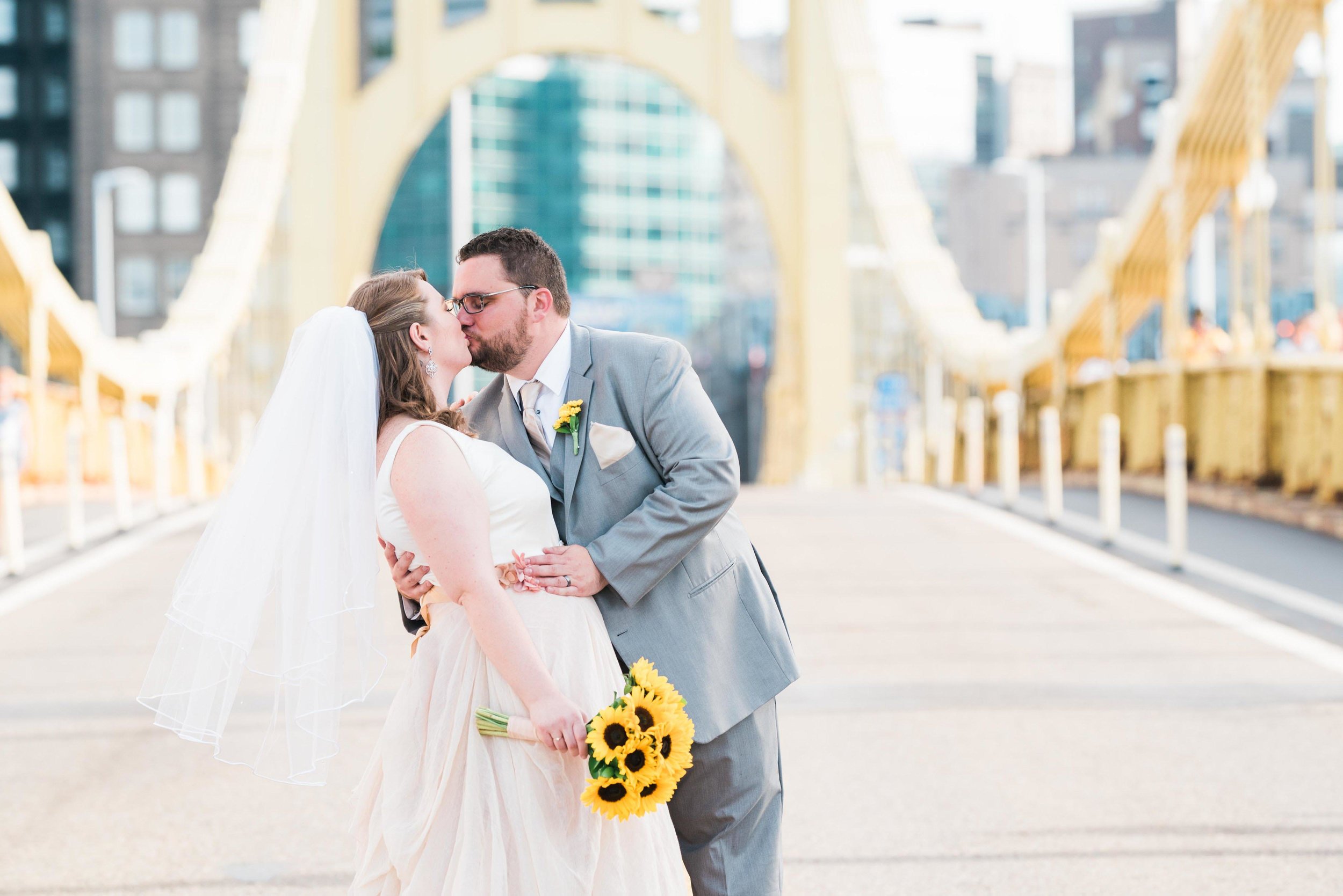 pittsburgh wedding photographers national aviary