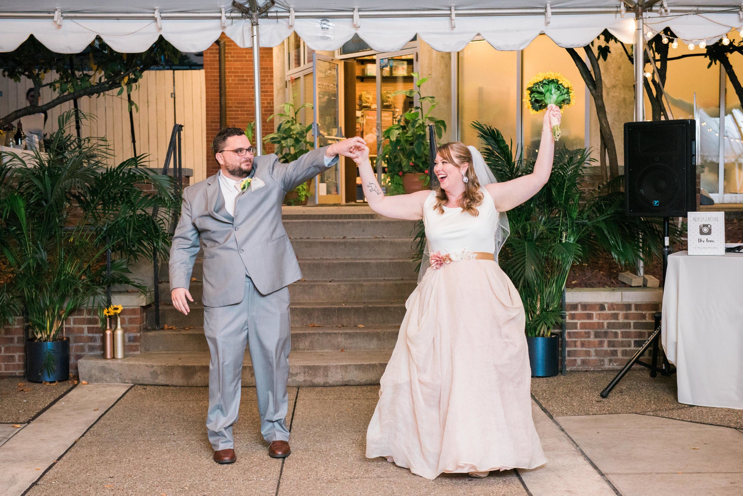 pittsburgh wedding photographers national aviary