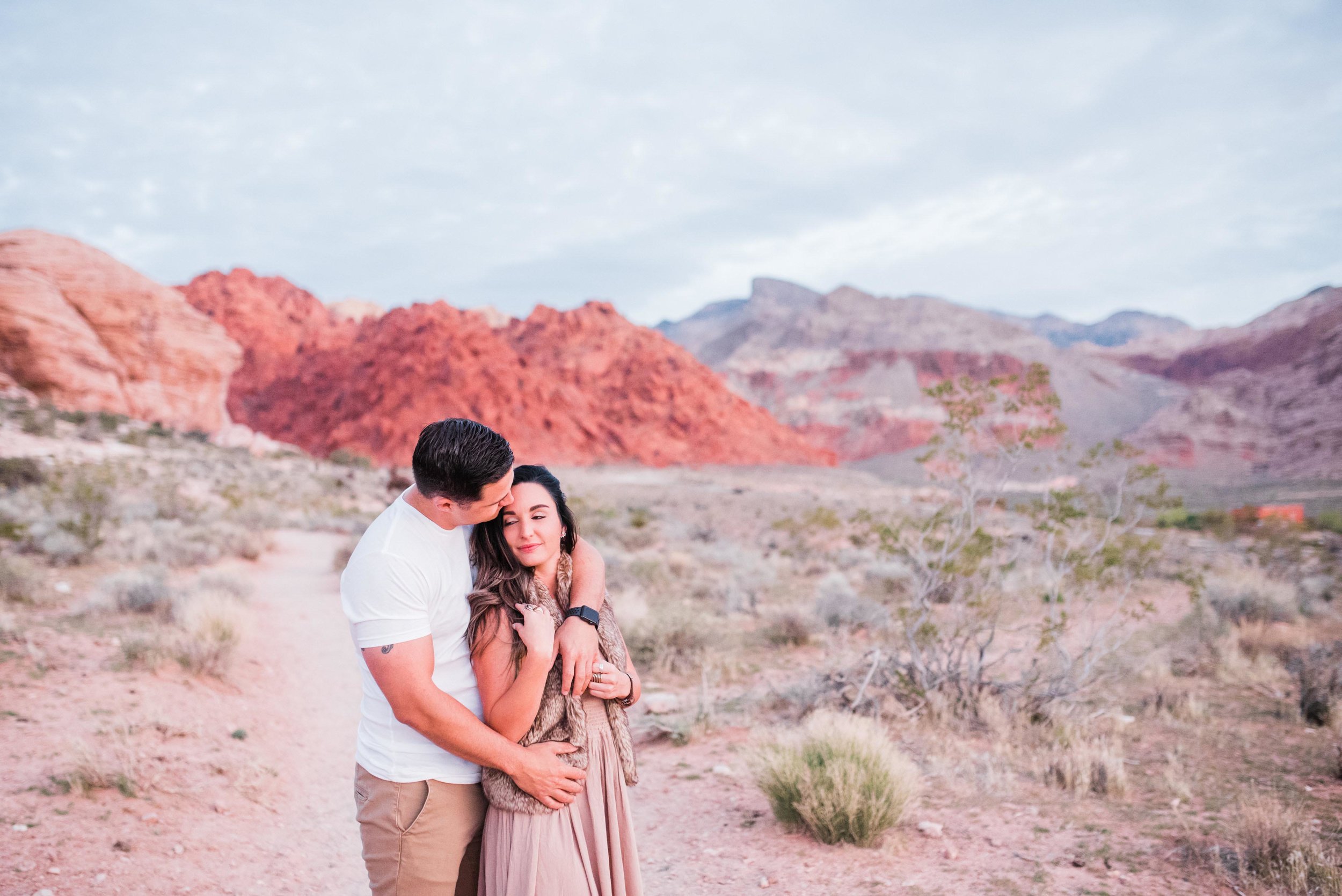 red rock canyon vegas engagement photos