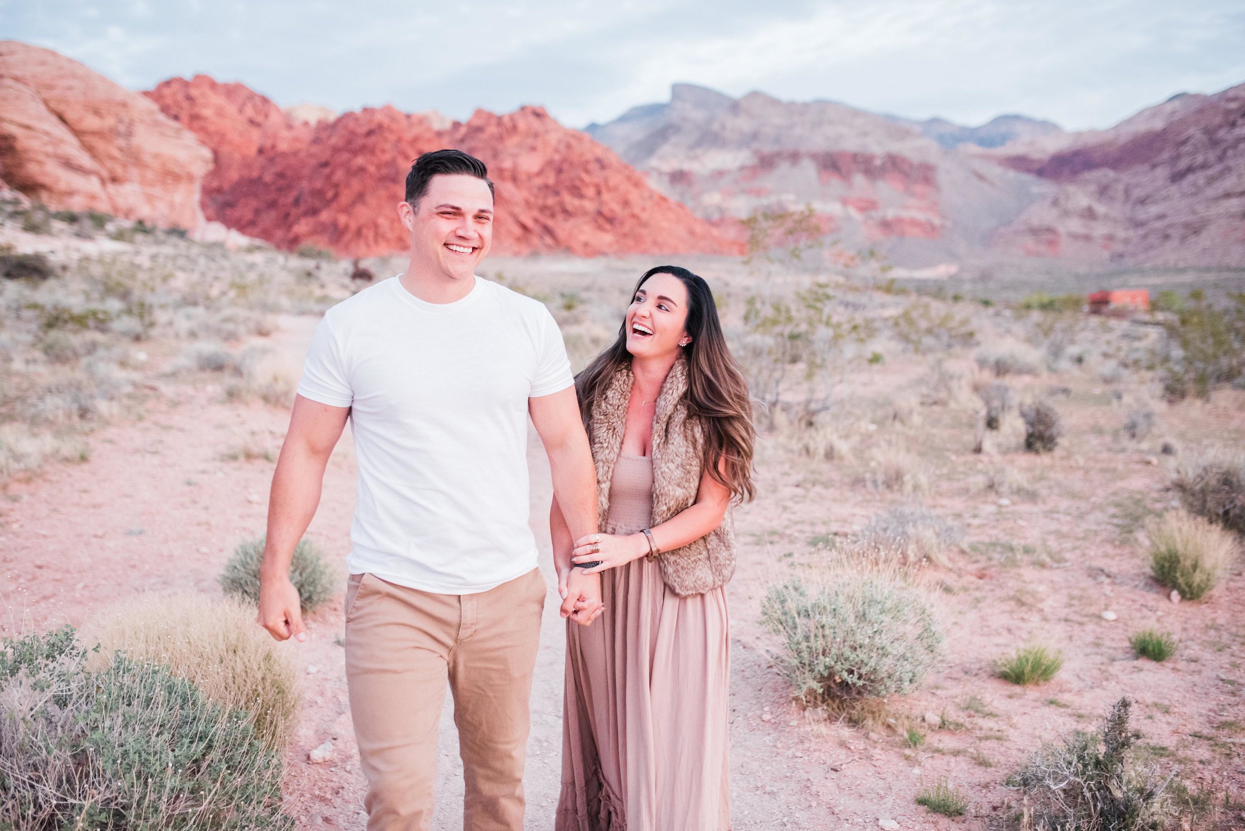 red rock canyon vegas engagement photos
