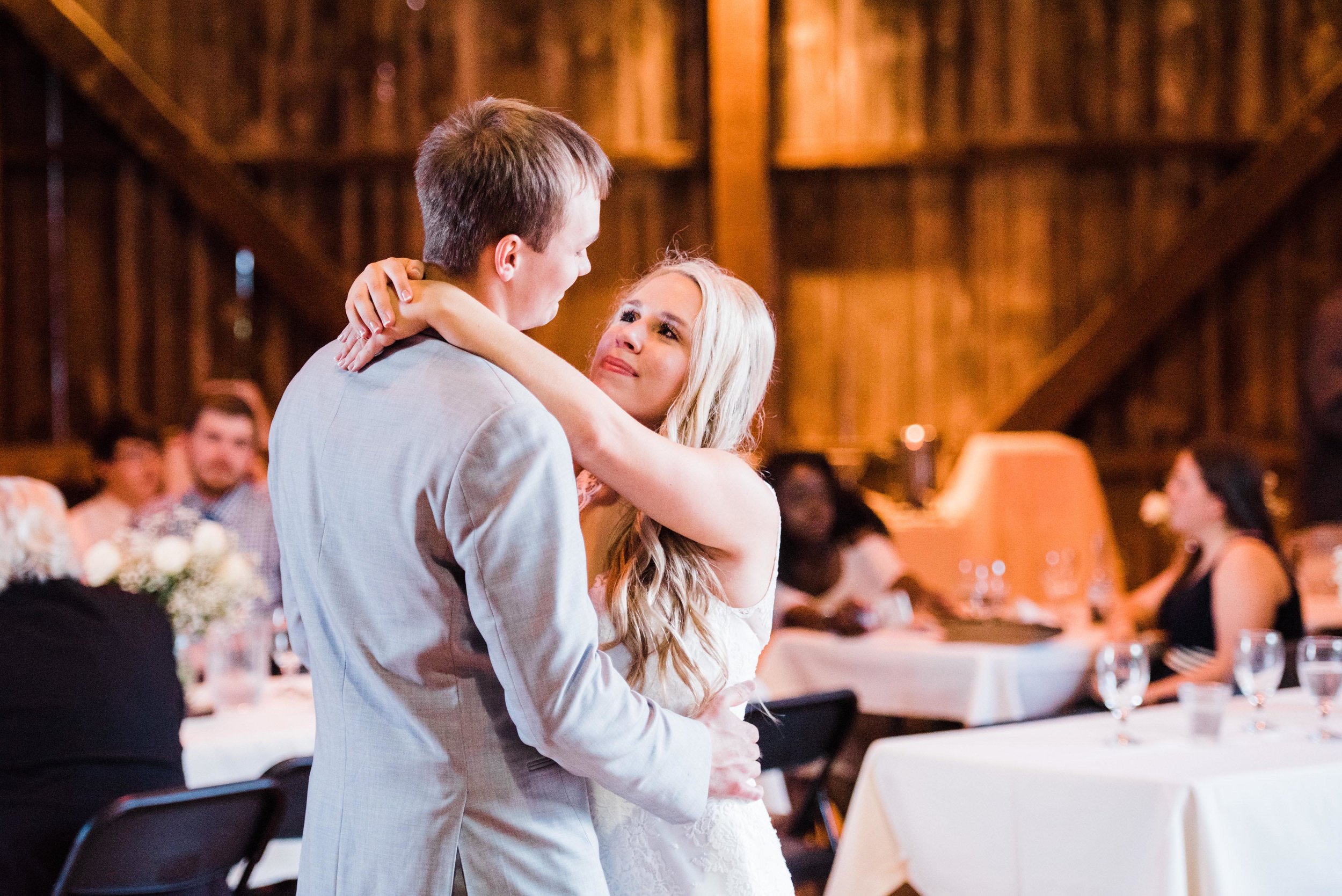 pittsburgh wedding photographers richland township barn