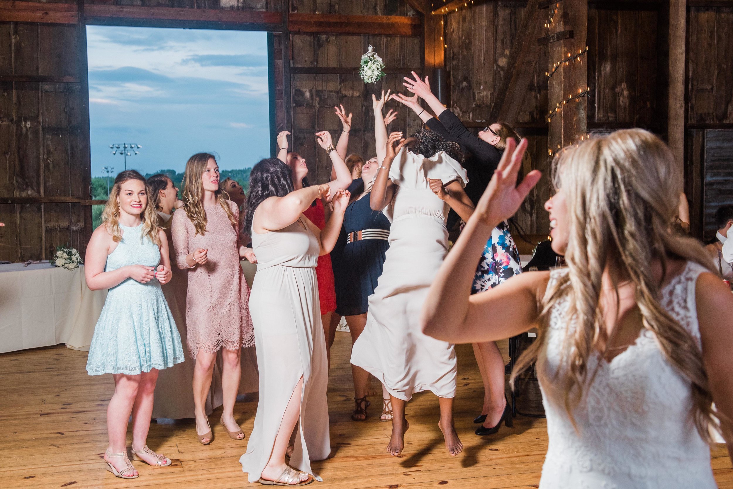 pittsburgh wedding photographers richland township barn