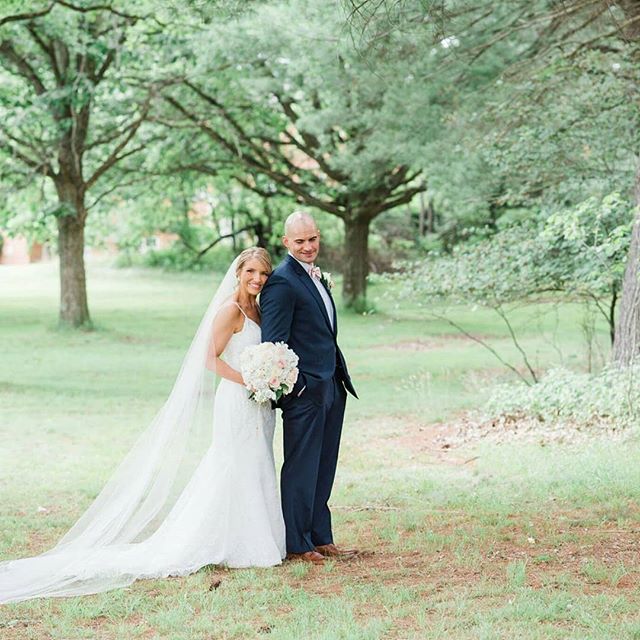 What a beautiful day! Congrats Sarah &amp; Jon!
.
.
.
.
.
.
.
.
.
.
#weddinginspo #burghbrides #pittsburghweddingphotographer #pittsburghweddings #pghwedding #pittsburghphotographer #burghphotog #weddingphotos #pittsburghcouple #burghwedding #wedding