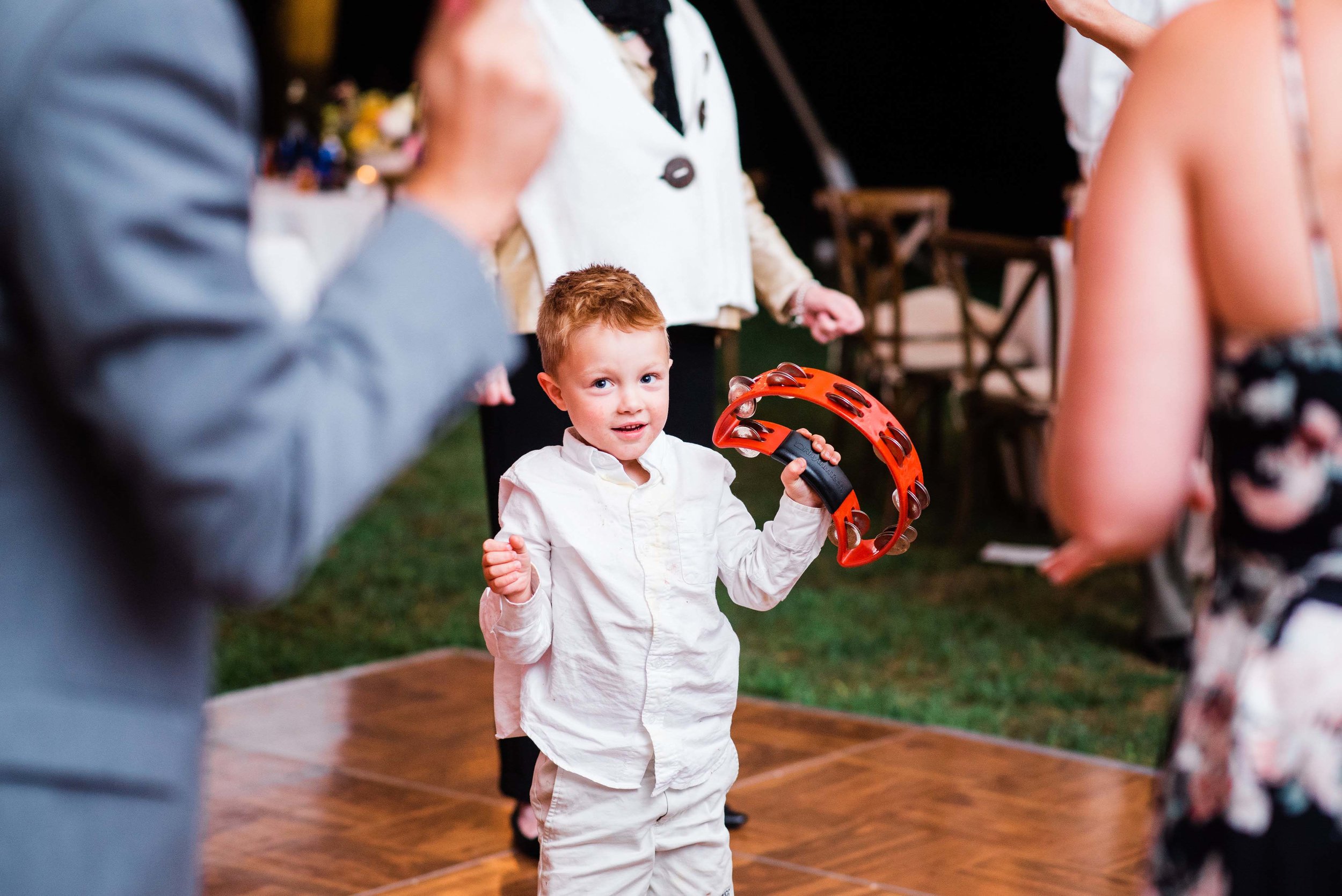 pittsburgh wedding photographer barn wedding