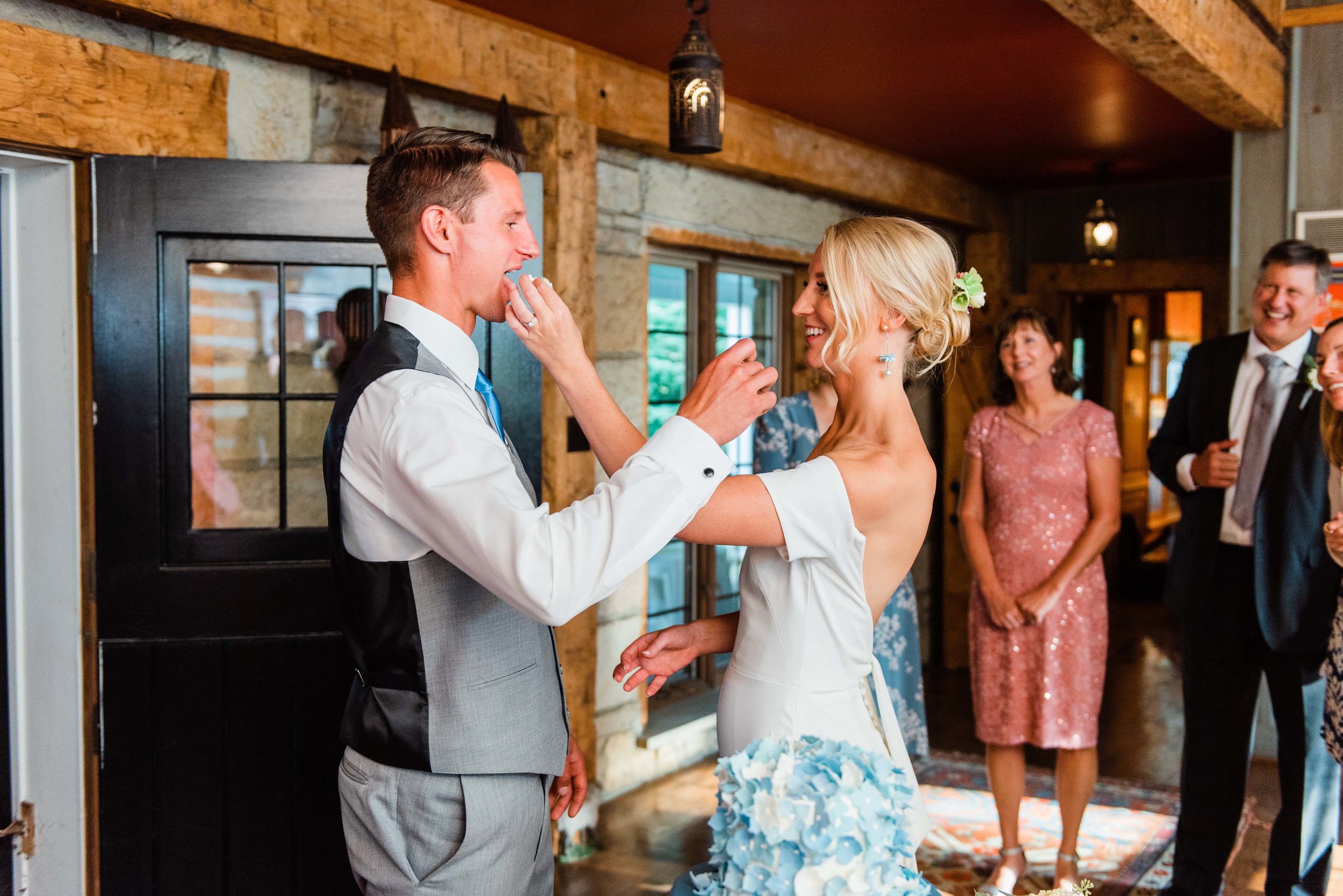 pittsburgh wedding photographer barn wedding