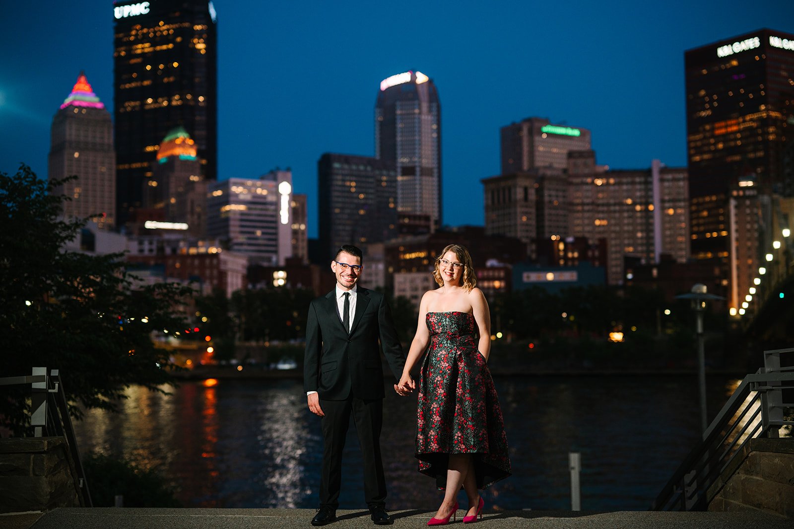 pittsburgh rainy wedding engagement photographer