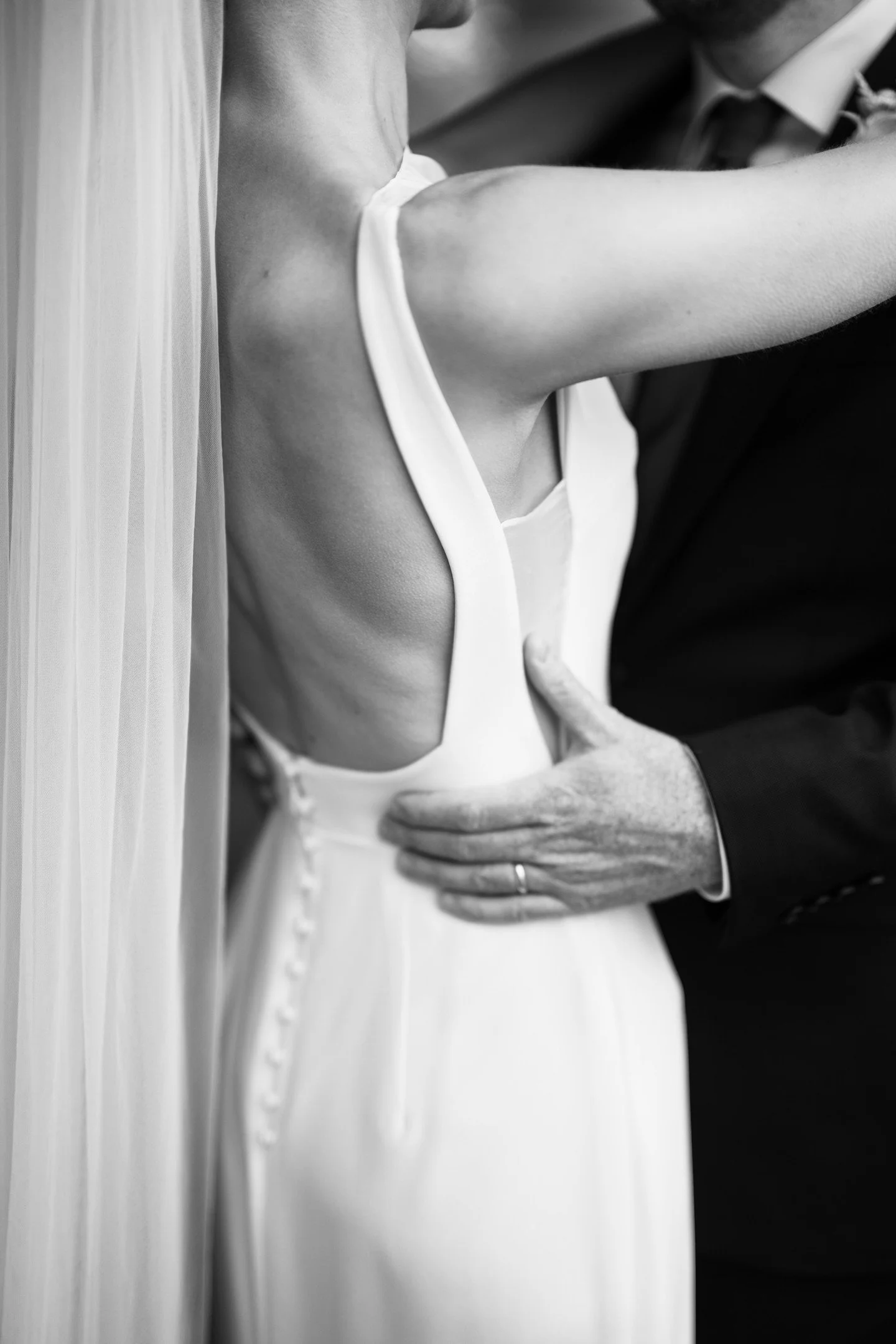 In direct contrast to what I wrote yesterday about going all out with fashion on the big day - sometimes, it's the little details that make all the difference. Elegance isn&rsquo;t just in the big, bold statements&mdash;it&rsquo;s in every little thi