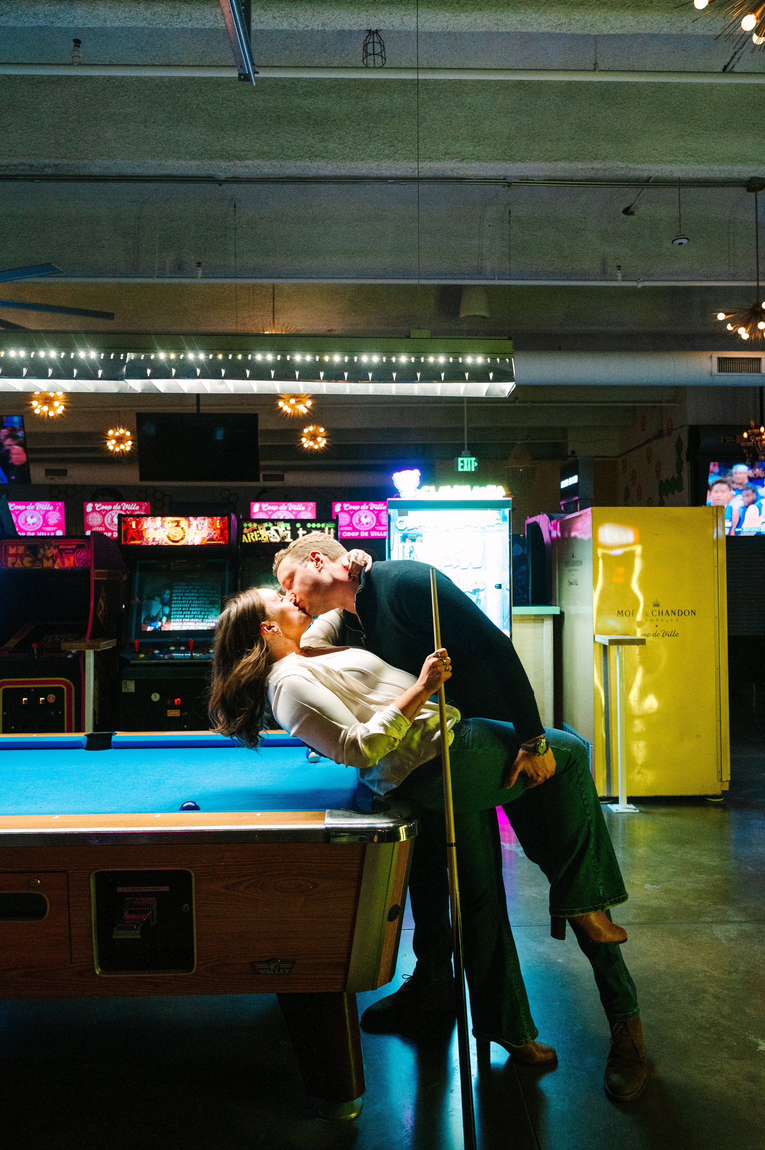 bar engagement photos pittsburgh