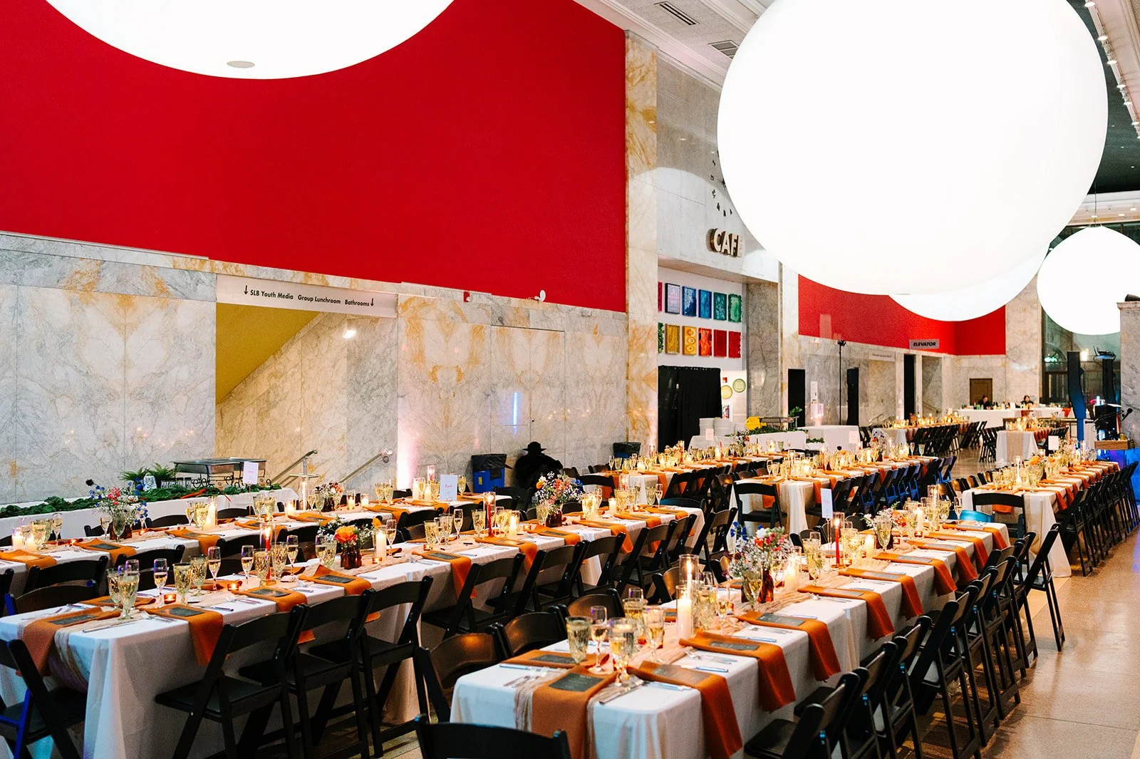 childrens museum wedding (13).jpg