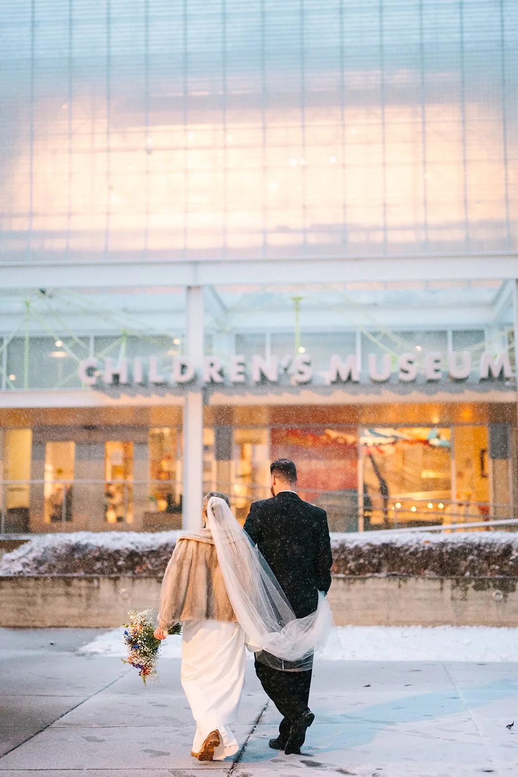 childrens museum wedding (15).jpg