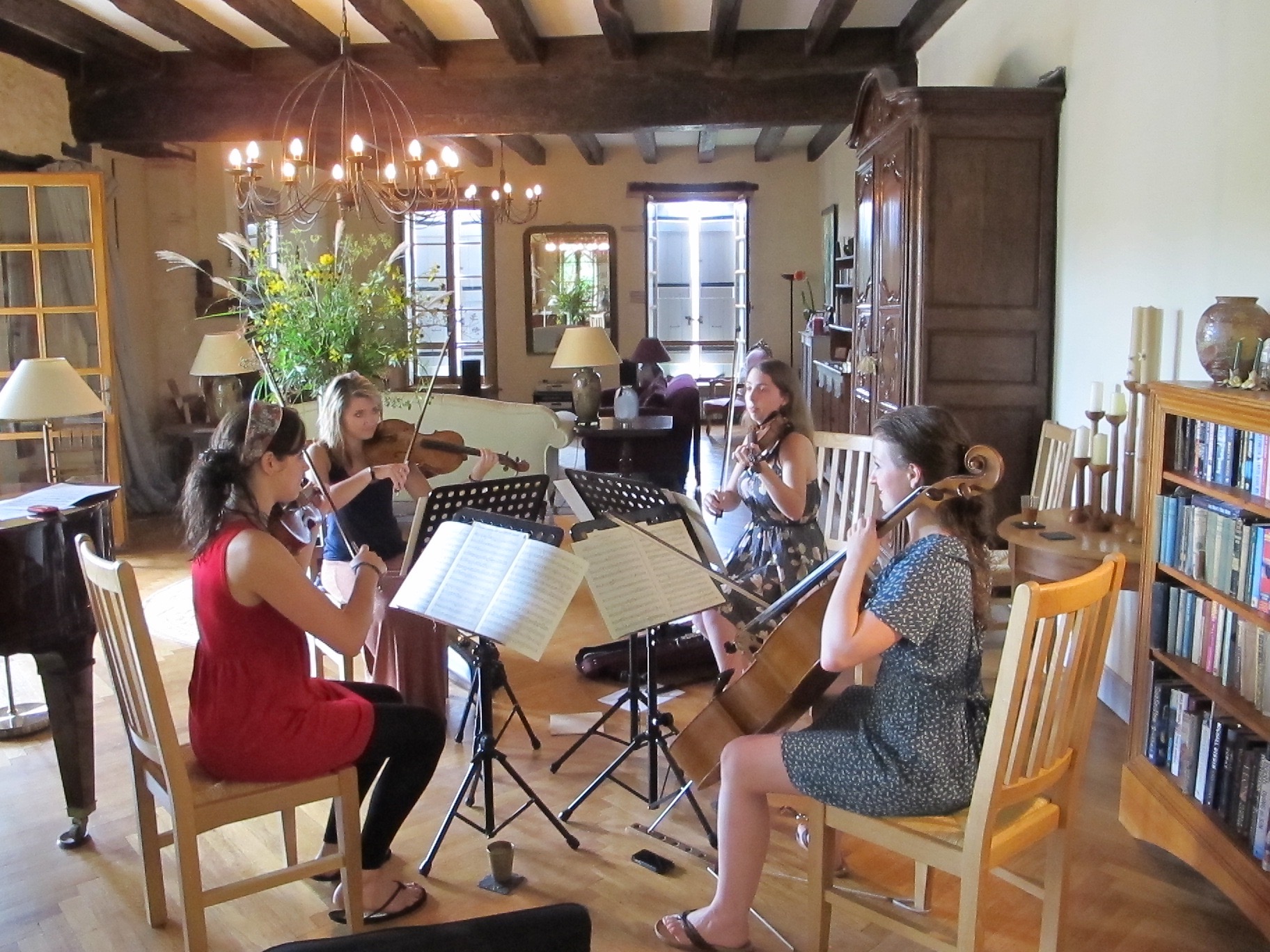 Zelkova Quartet rehearse in the salon.jpg