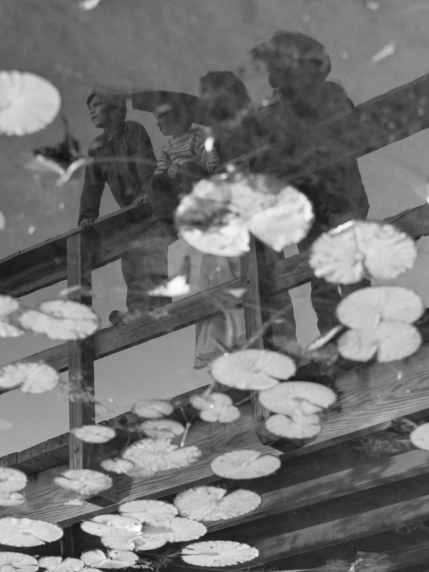 &bull; WATERCOLOR, FL &bull; Just over here pretending it&rsquo;s autumn in Florida with my favorite people. Had to share a few favorites from our photos by @hello_miss_lovely, edits by me.

#watercolorfl #30afilmphotographer #30aphotographer