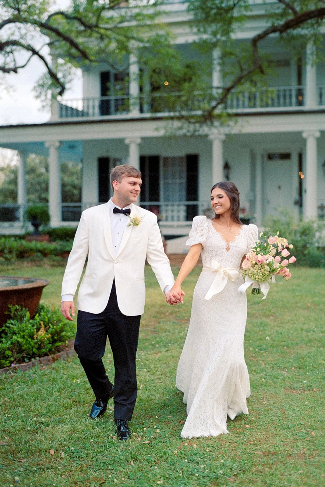 Vintage Wedding at Brandon Hall Plantation in Natchez, Mississippi | Quinn + Maggie