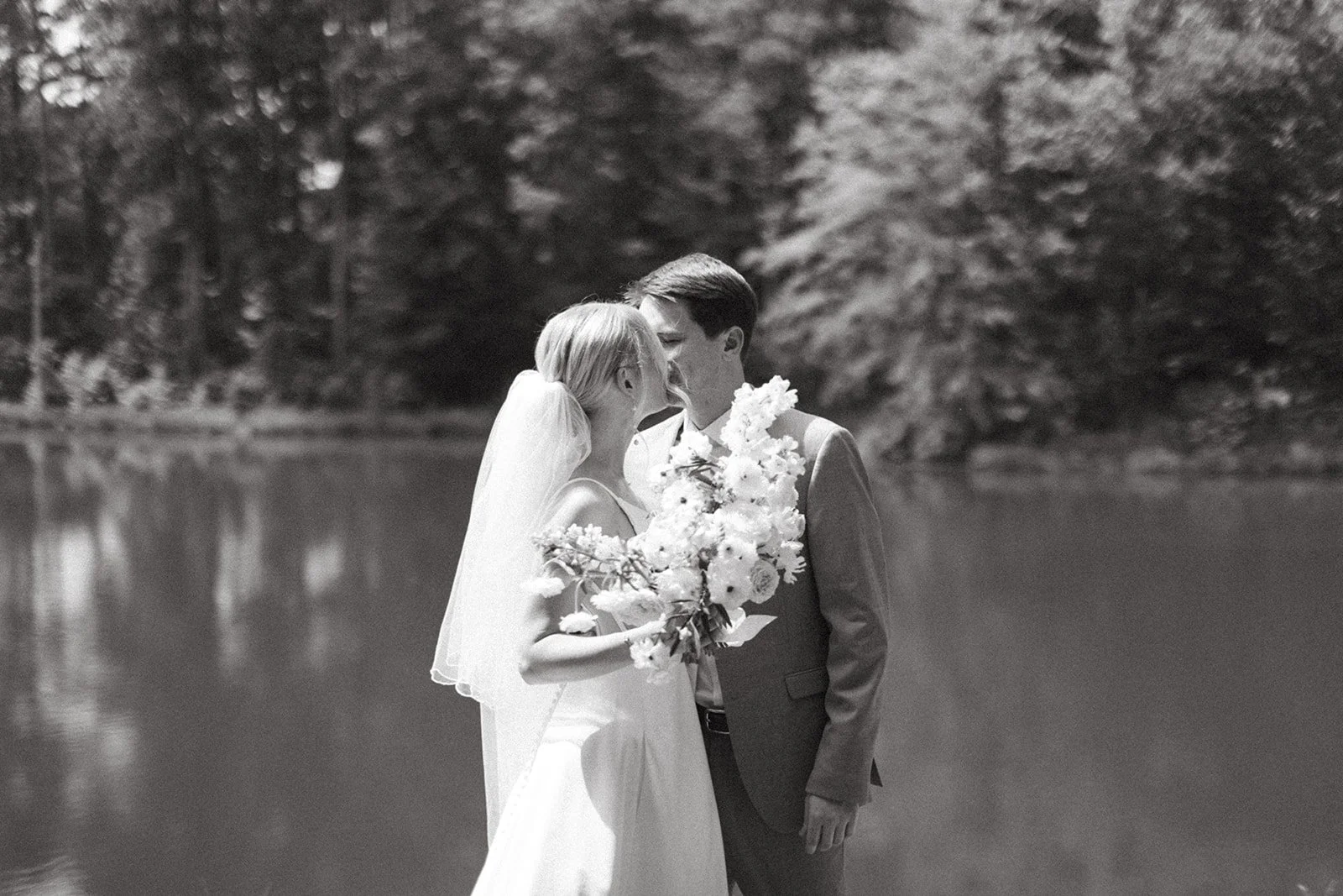 Foxhall Resort Wedding in Douglasville, GA | by Kayla Nicole Photography