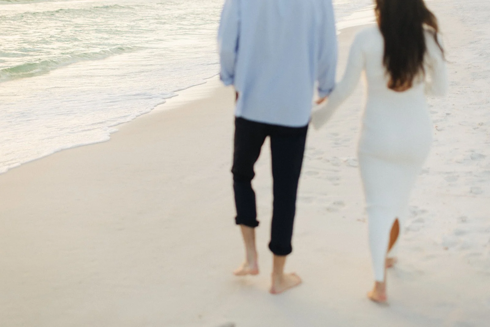 Seaside Maternity Session | by Kayla Nicole Photography