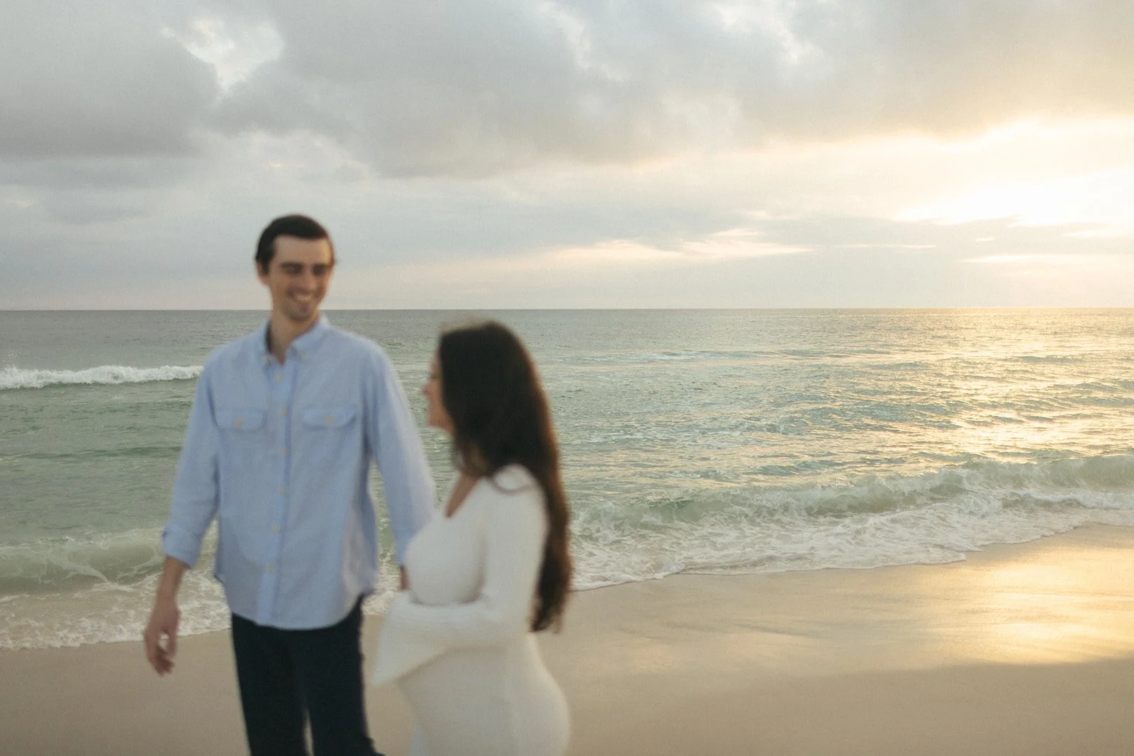 Seaside Maternity Session | by Kayla Nicole Photography
