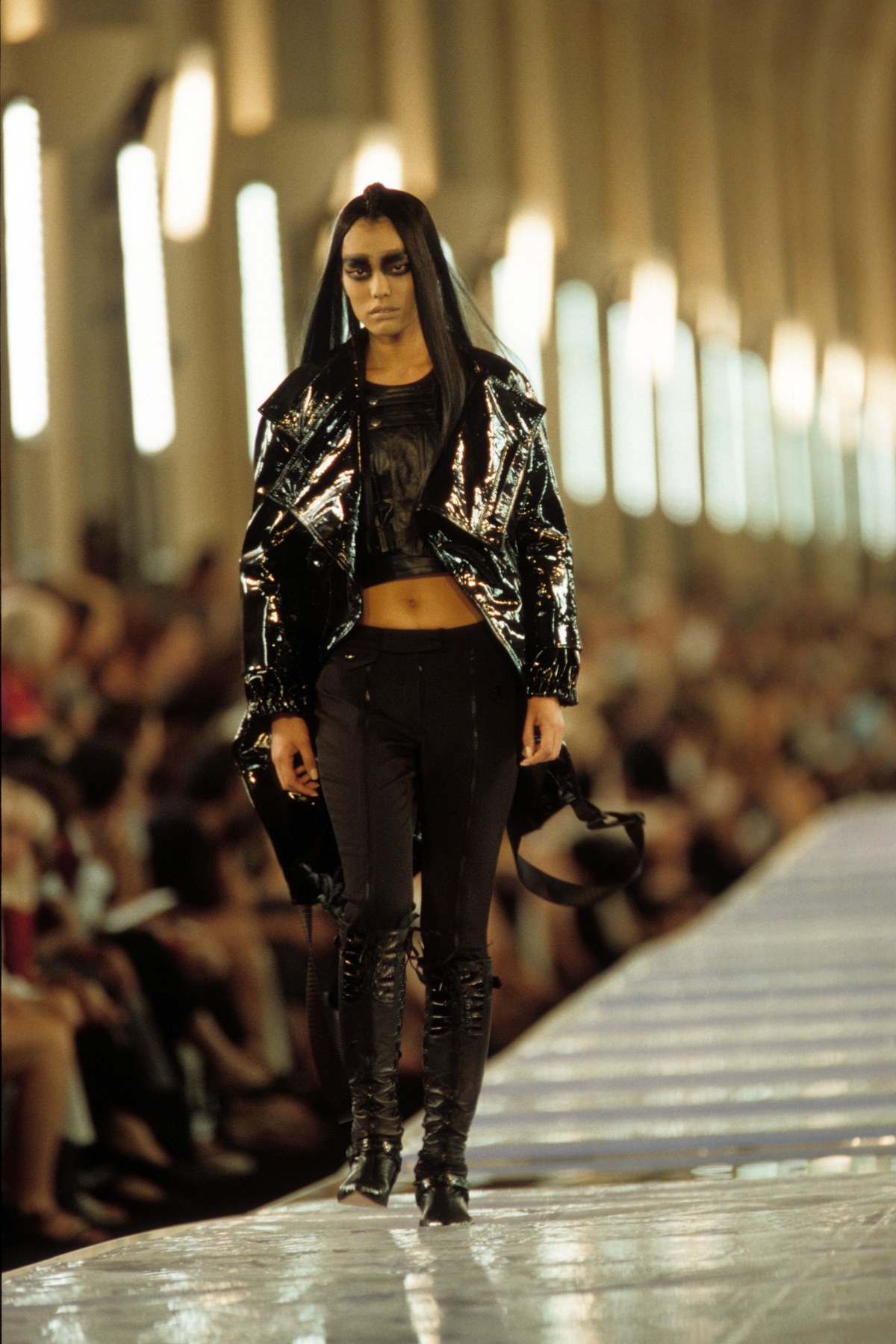 Y2K Millennium Aesthetic Analysis - Techno-utopian futurism of early 2000's  