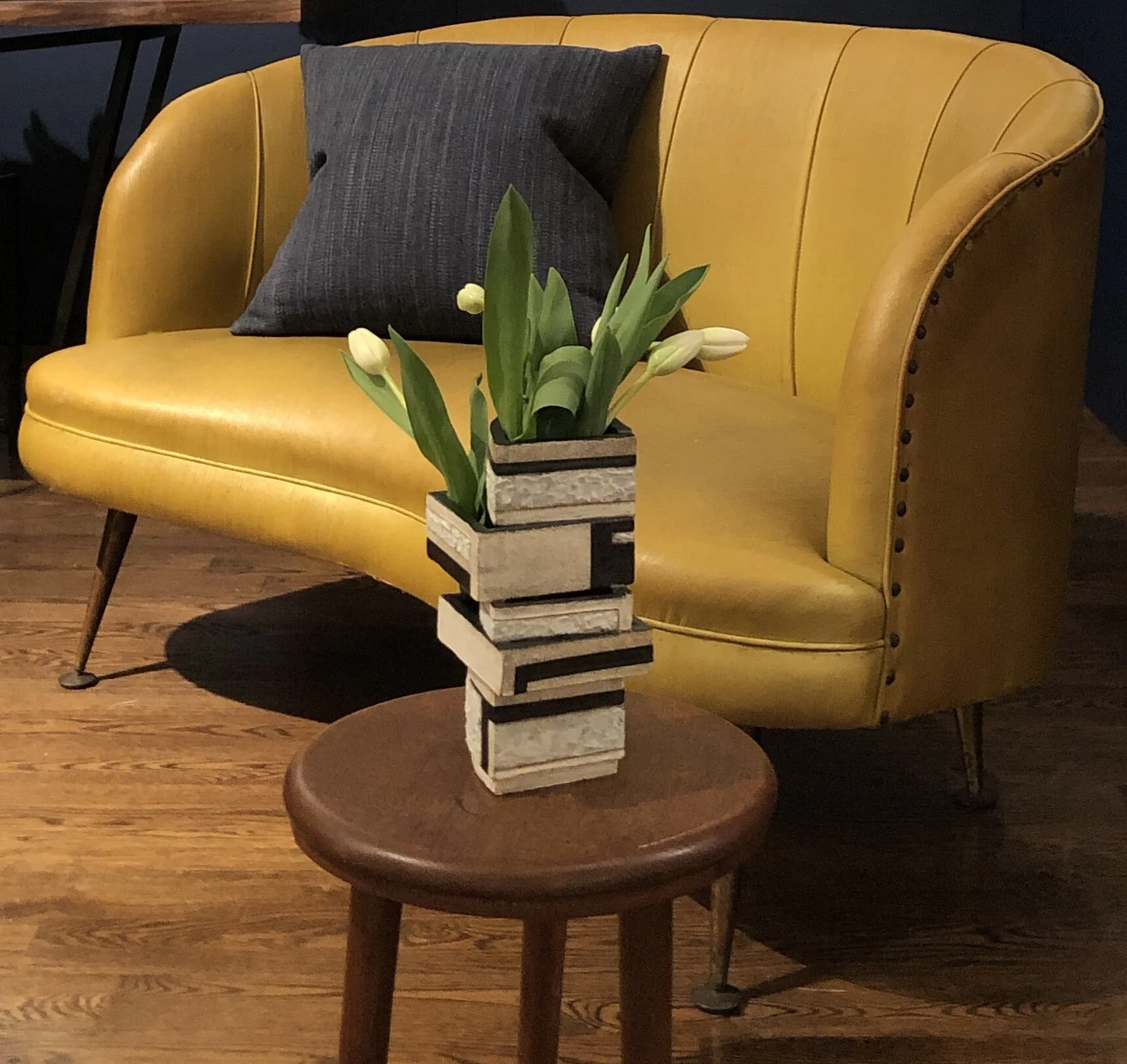 Carl Barnett Design/Studio - PHILANTHROPY Housing Works/Design On A Dime