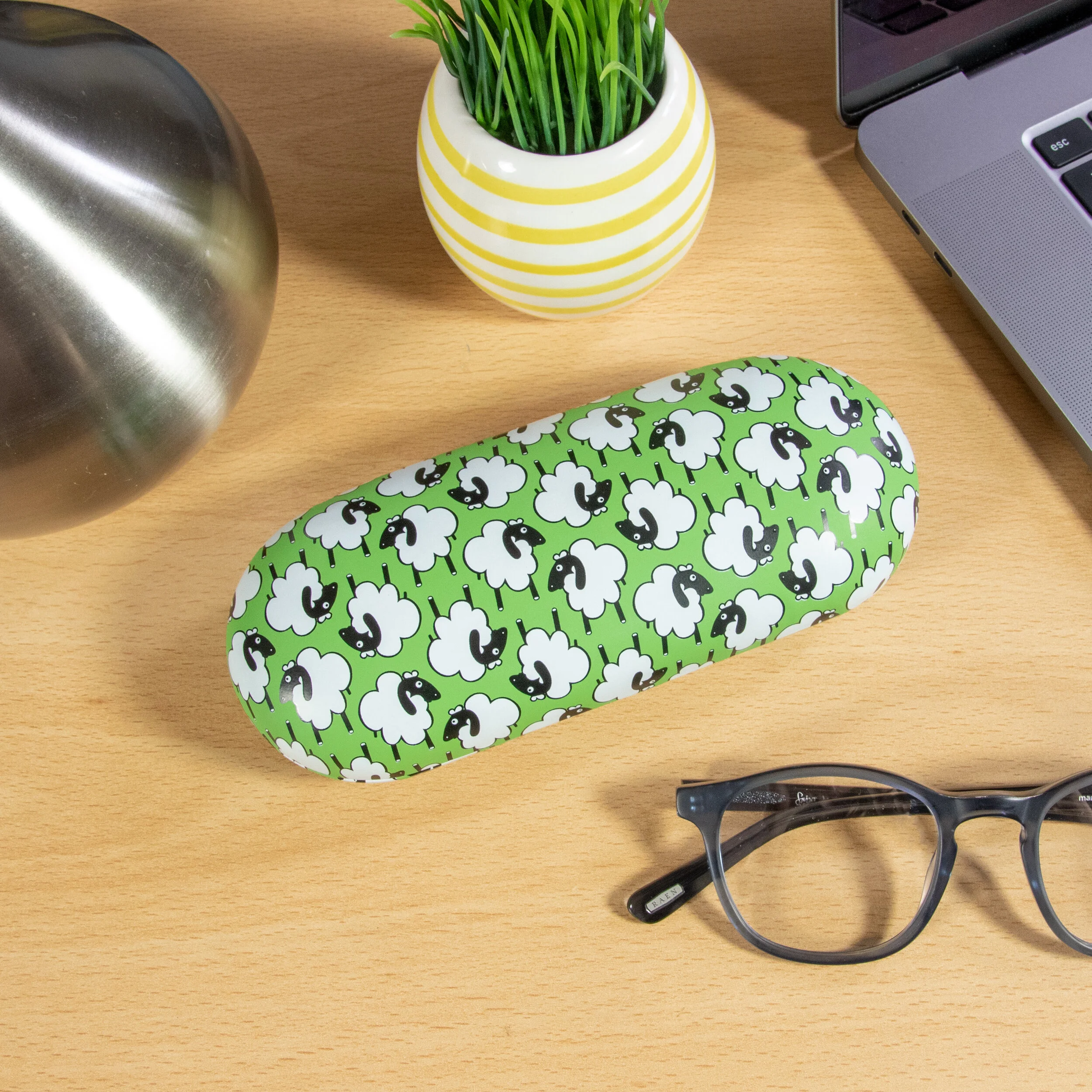 Sheep Hard spectacle case for all ages