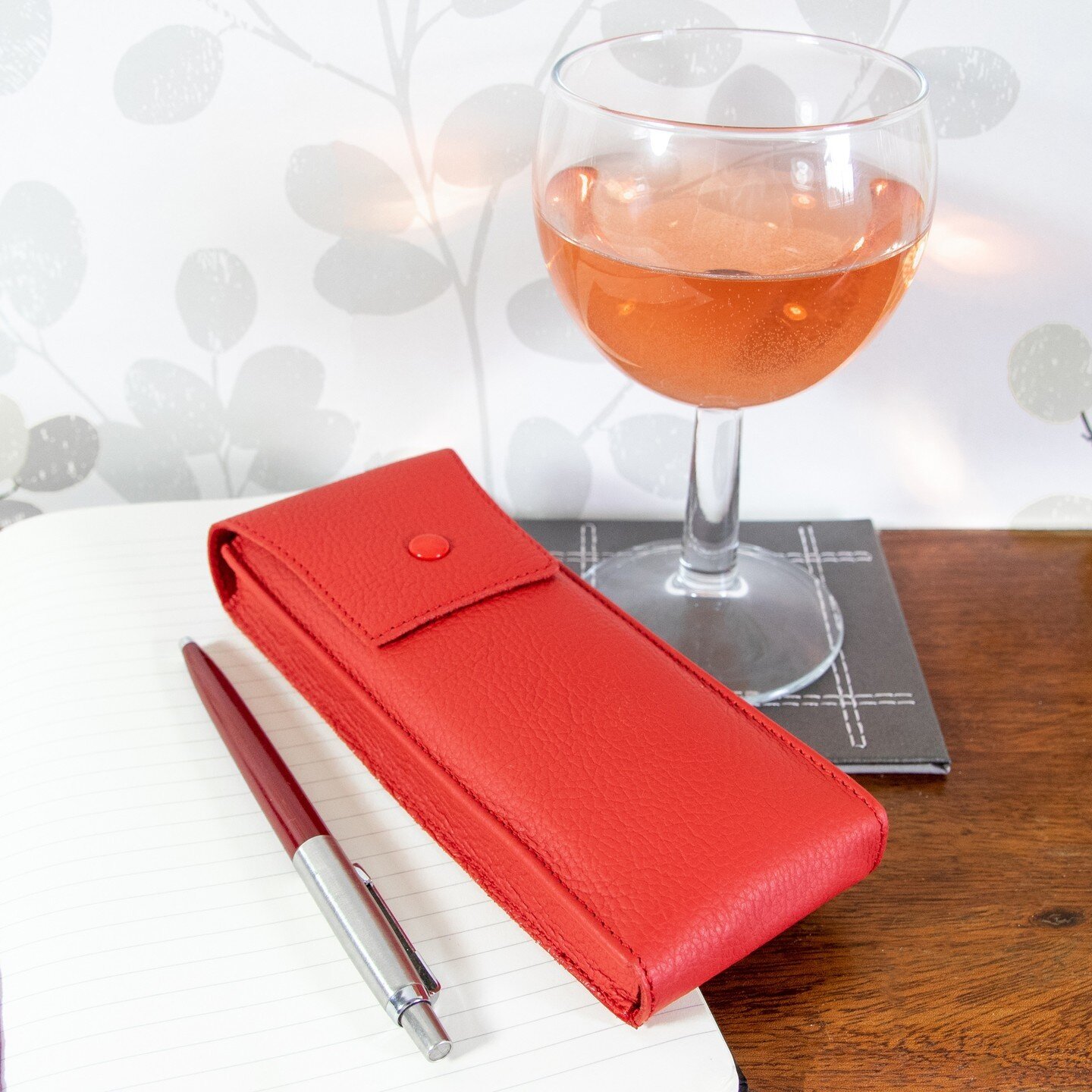 Wine O'clock? 🍷⁠
⁠
It's time to treat yourself! Get this luxurious leather case for protecting your beloved readers.⁠
⁠
Made from genuine Italian leather with a stitched edge detail.⁠
⁠
Available in 4 vibrant colours - red, yellow, navy and lime gre