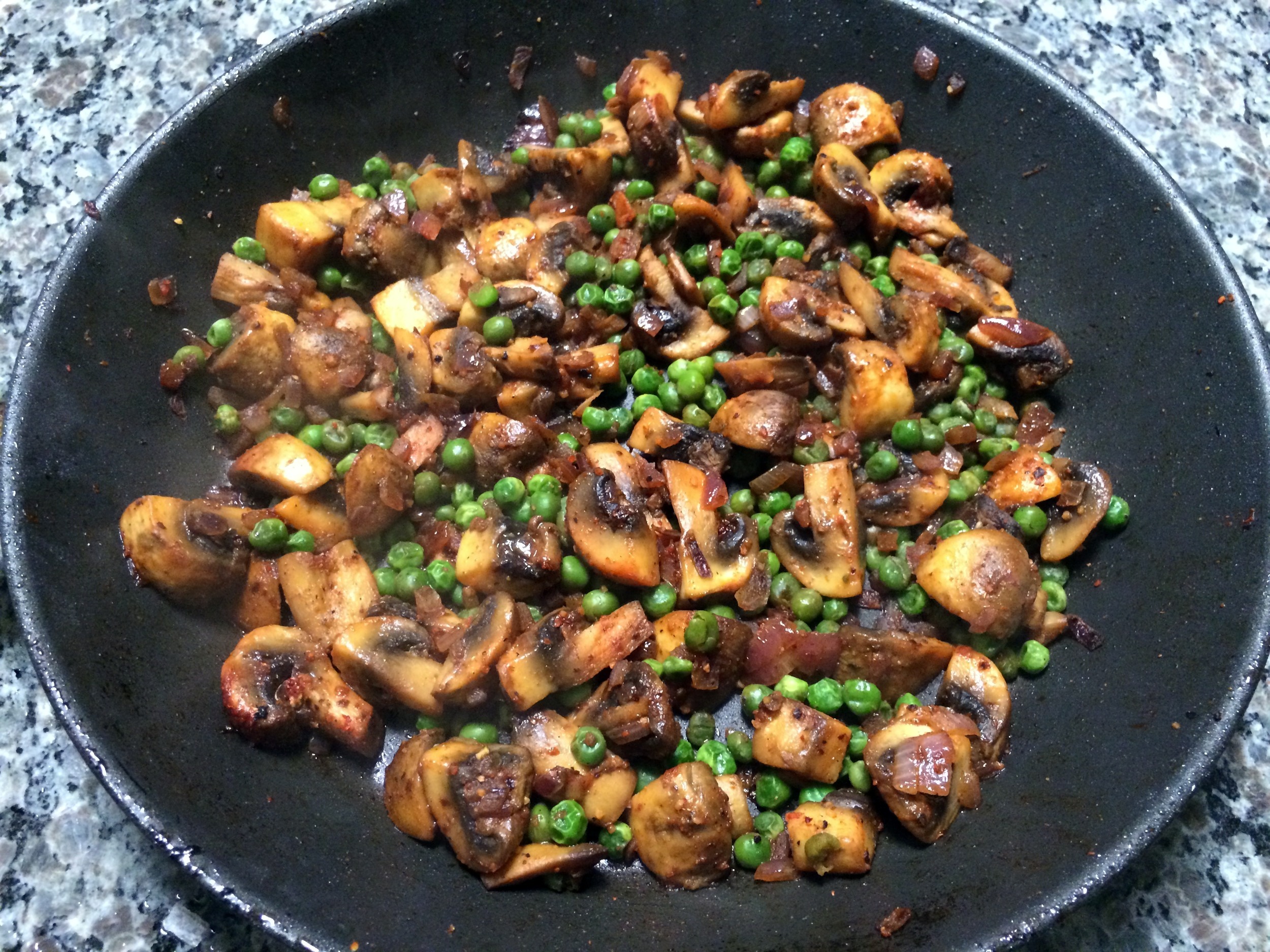mushroom mattar