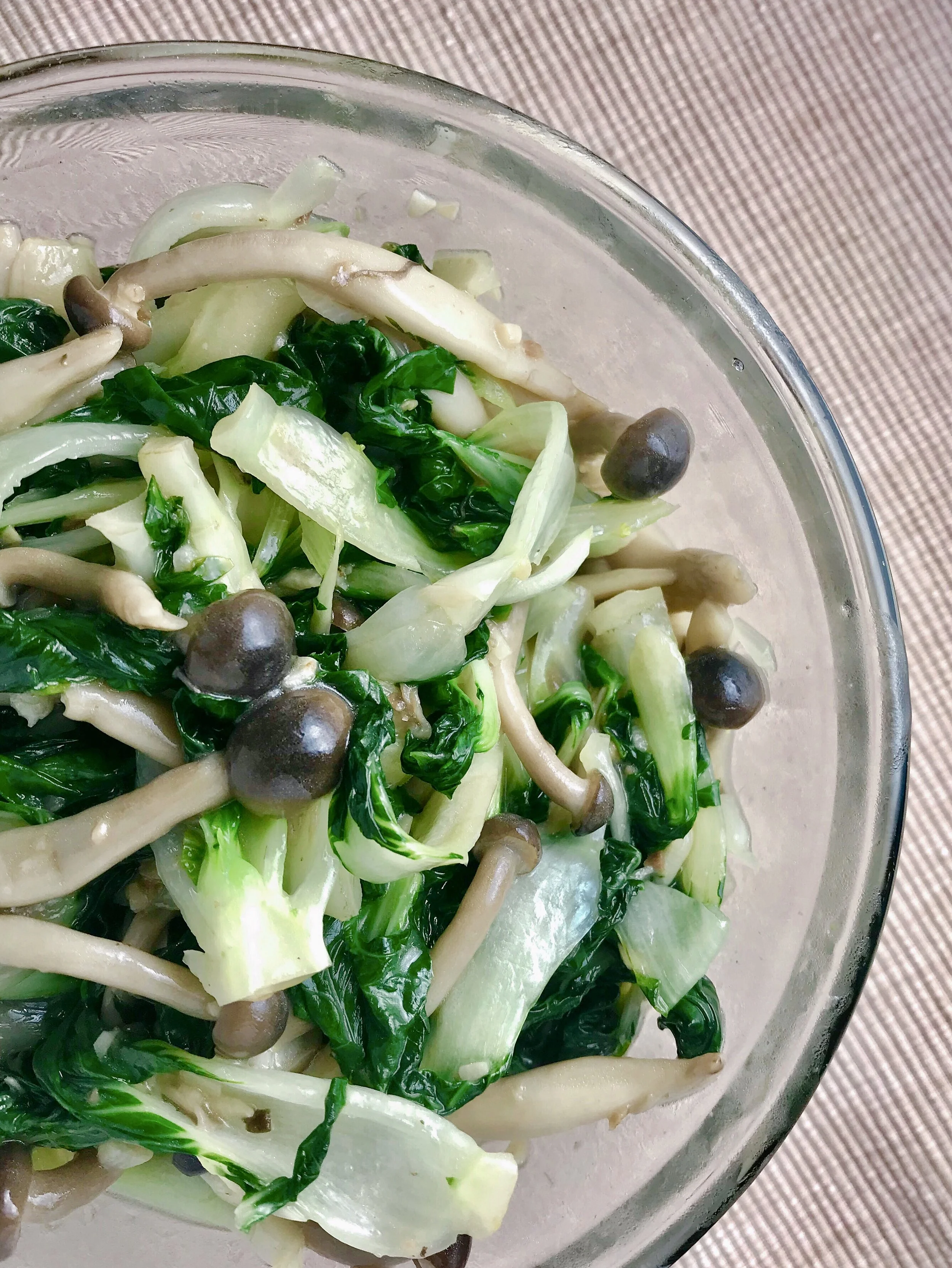 Garlic bok choy with mushrooms