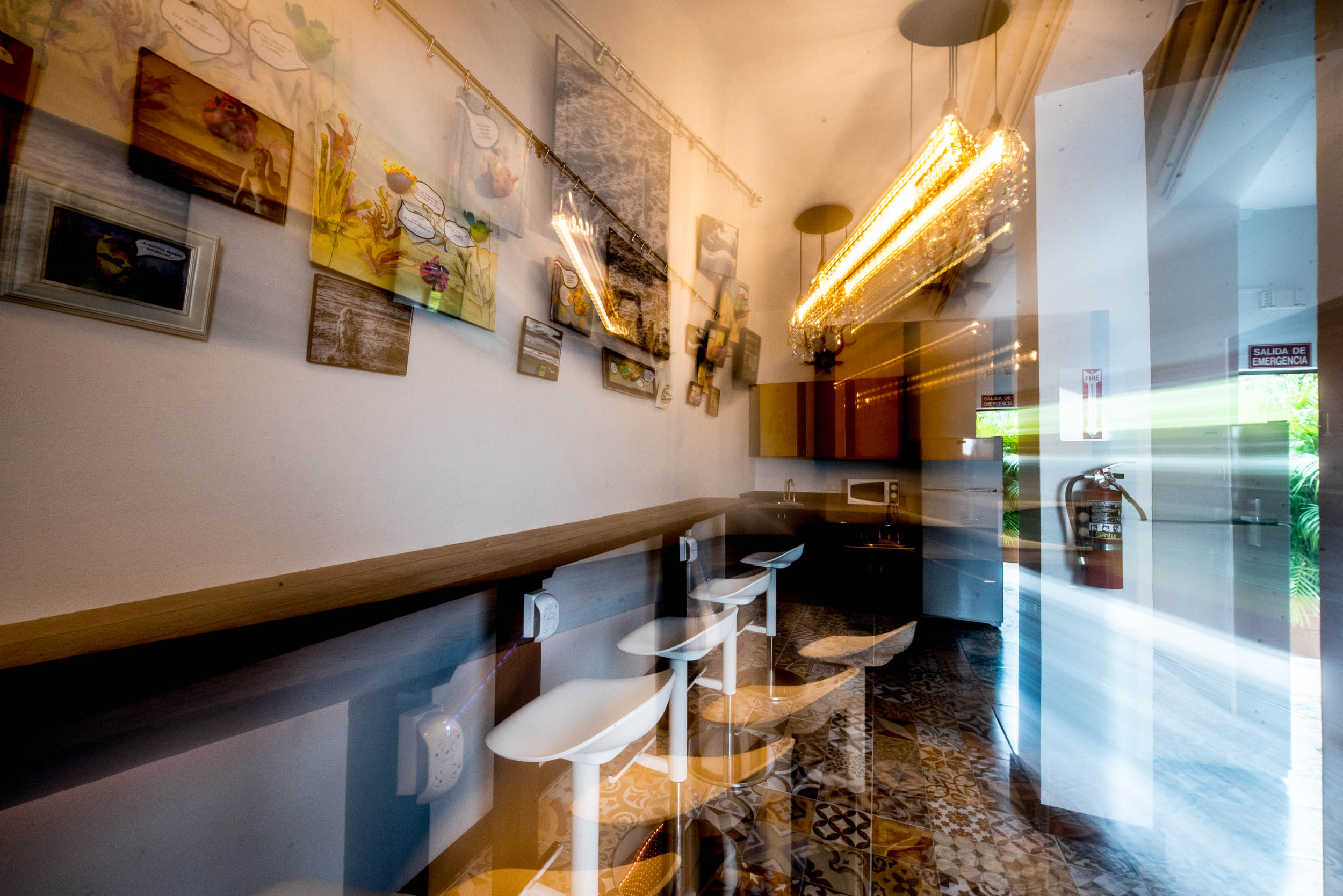 Self-serve kitchen seating