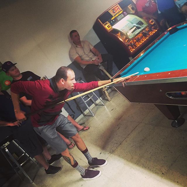 Ready for the kill shot.. Cracking beers and banking balls at Billar Rios #quecheverepr #rincon #pool #billiards #poolhall #puertorico #nightlife #thursdaynight #drinks #medalla #rinconlife #pueblolife #drinking #beer #8ballpool #islandlife #tropical