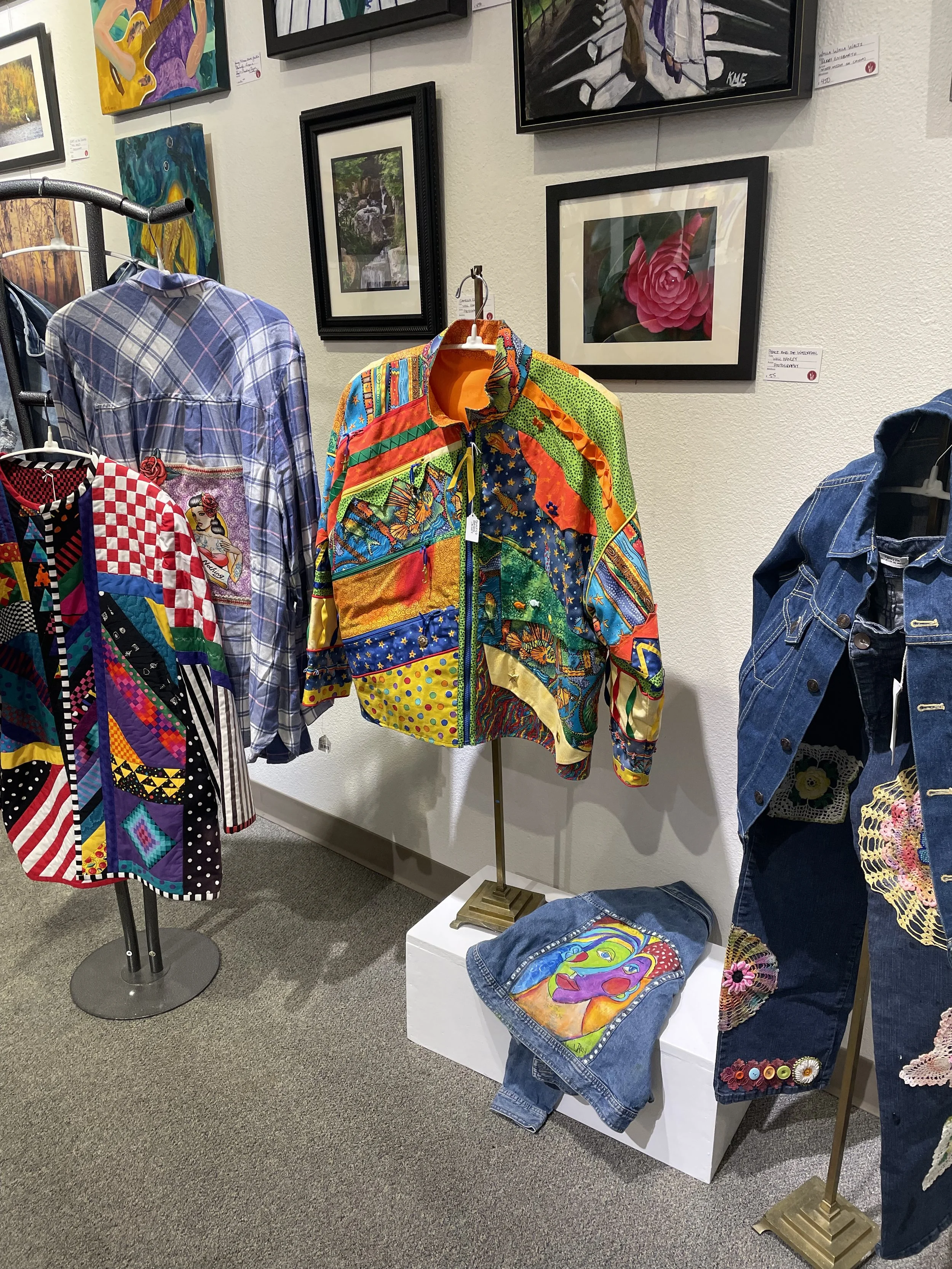 Holiday Gift Show 2.jpg