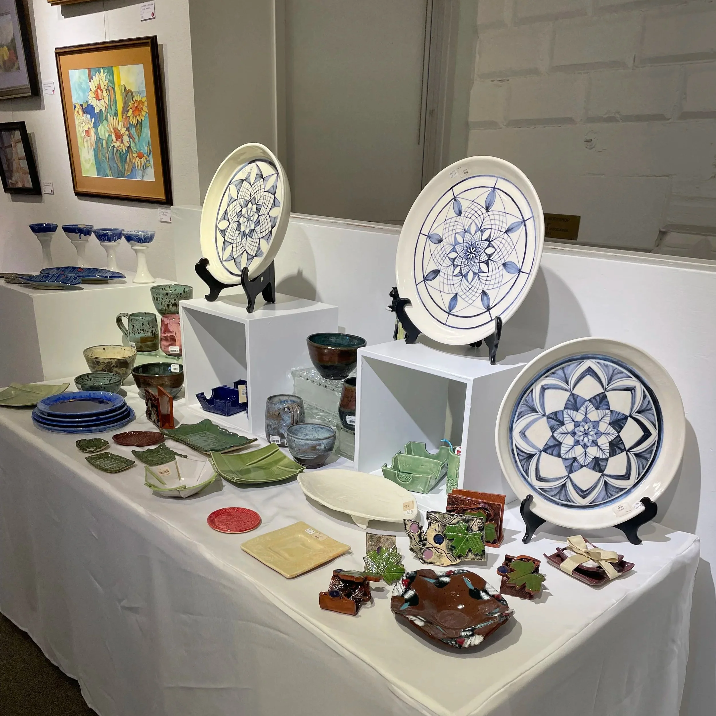 Holiday Gift Show 2025