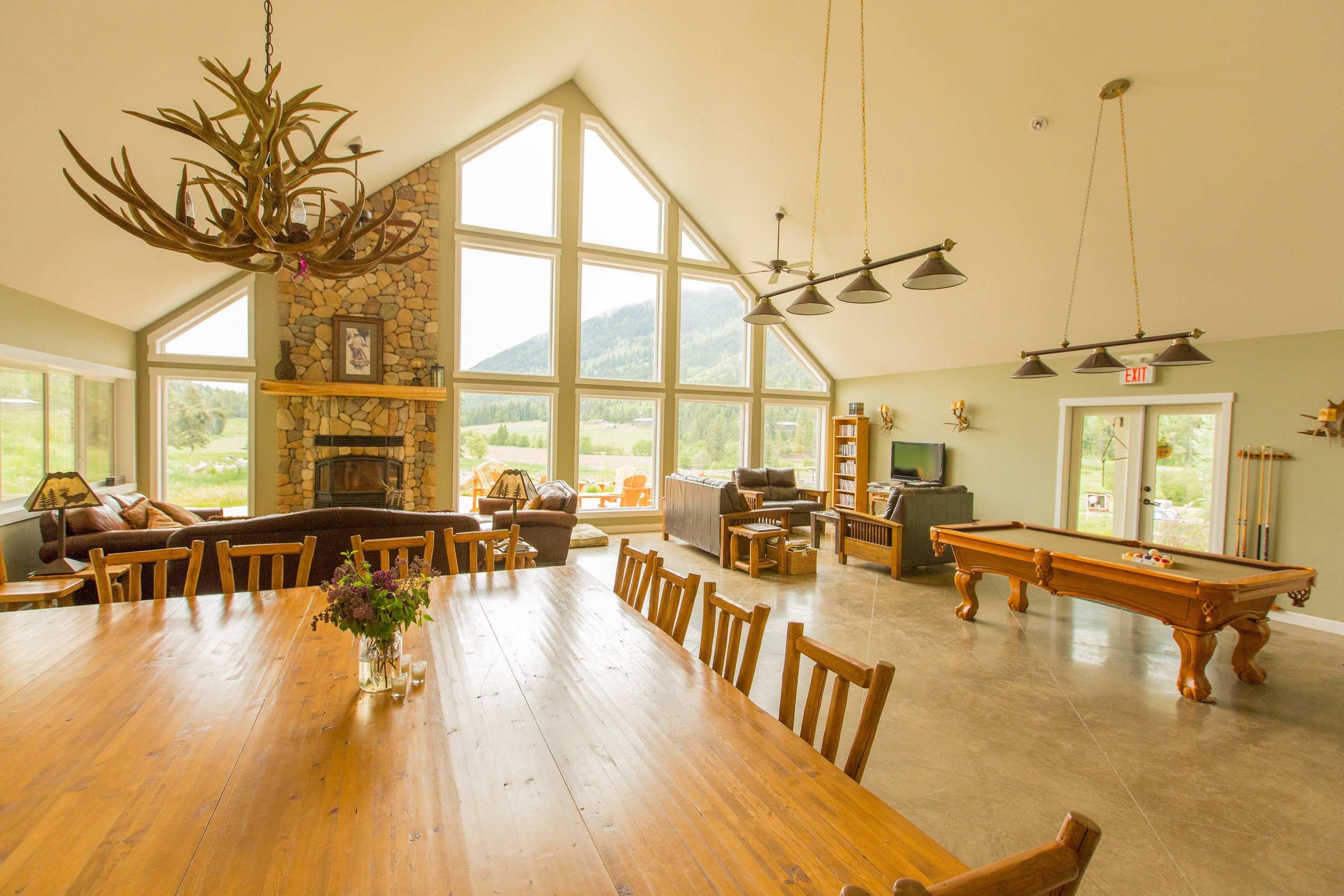 Lodge Interior 1.jpg