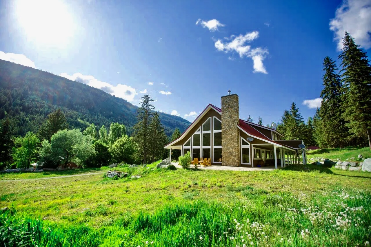 lodge 3 2.jpg