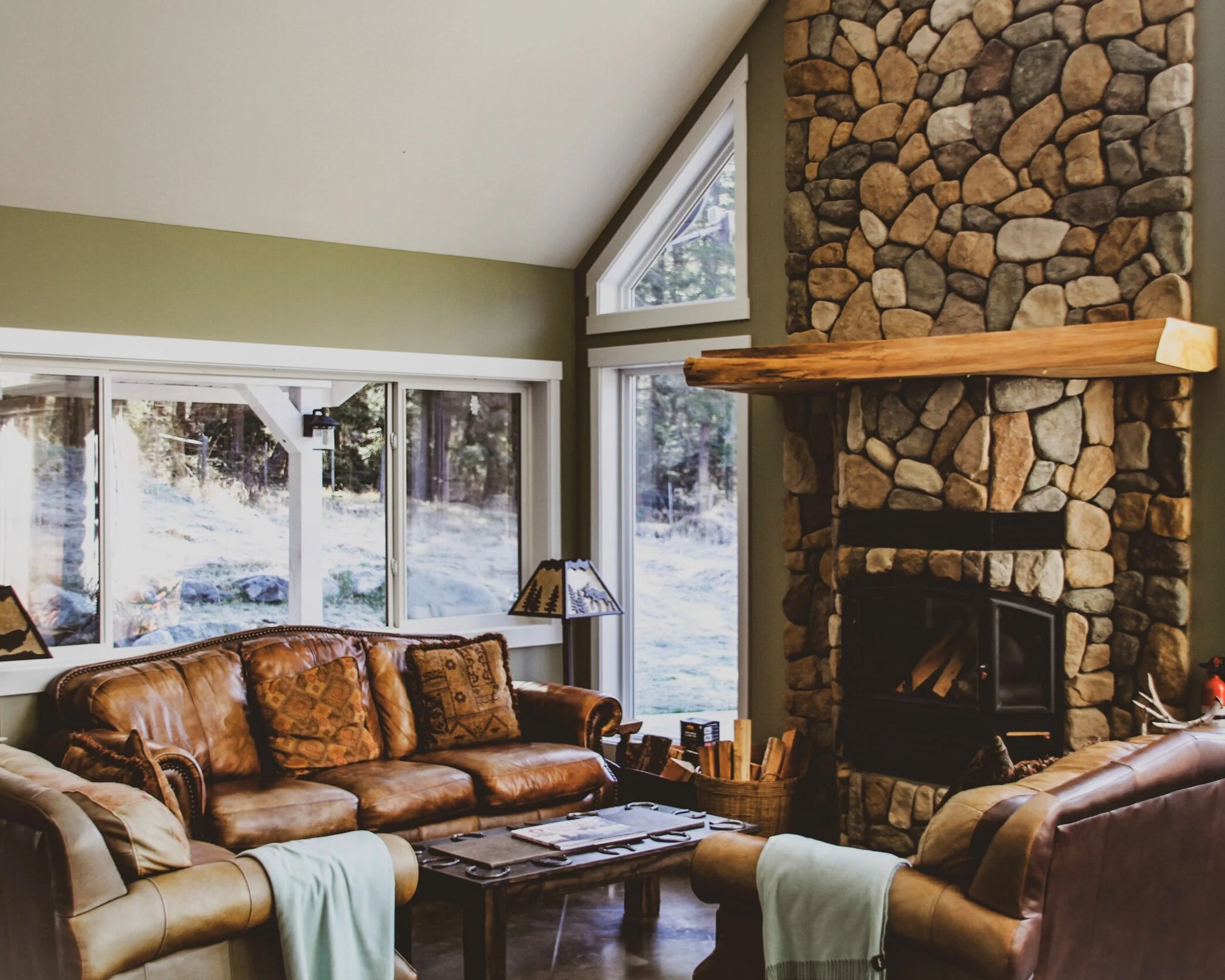 lodge+seating+area.jpg