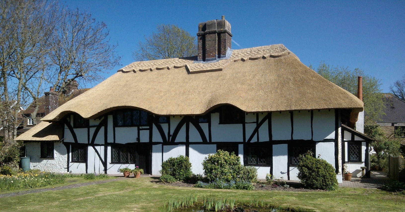 Re-thatch in east sussex