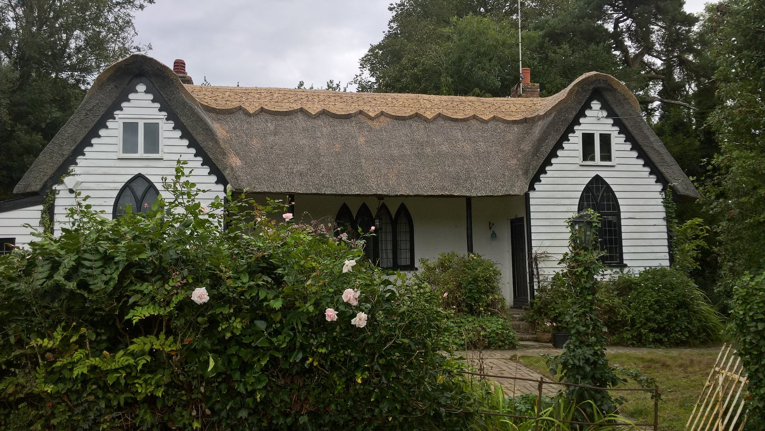 re-ridged thatched cottage in east sussex