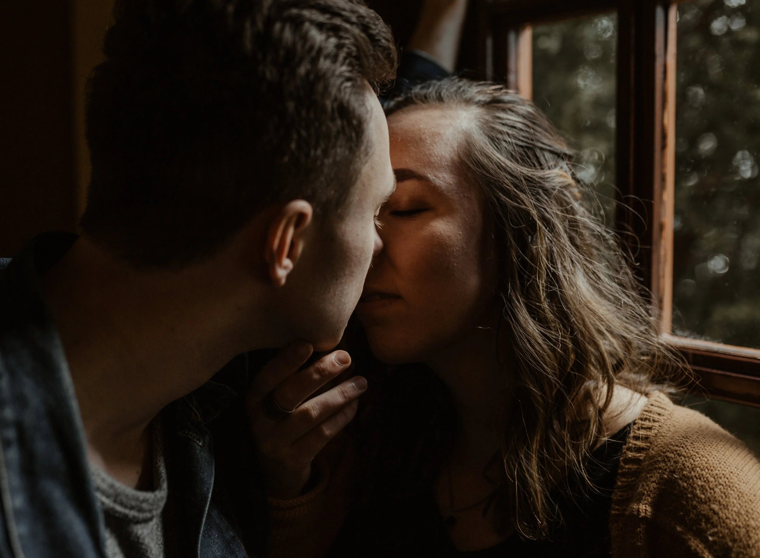 corrie&Josiah_couplesshoot_kennedyschoolmcmenamins-8.jpg