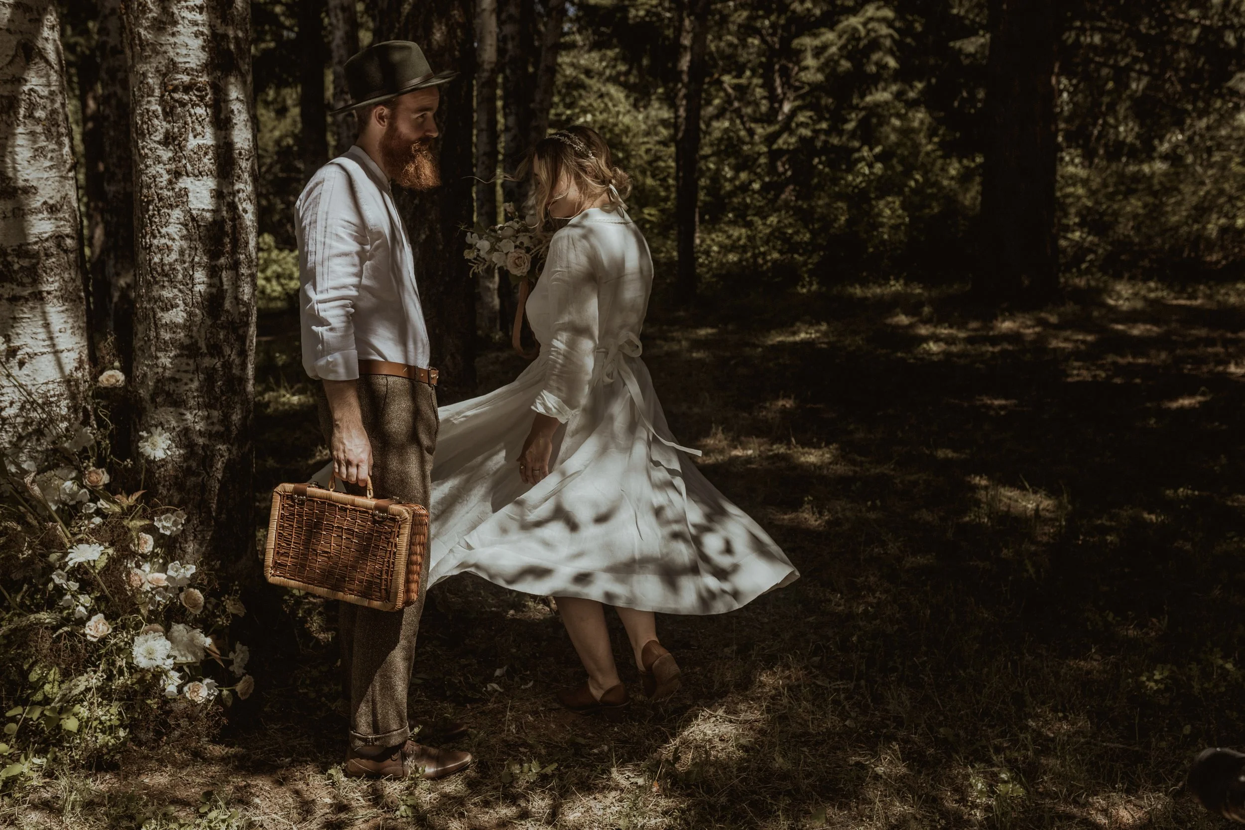 intimate hood river cabin styled shoot // Josi &amp; Taylor