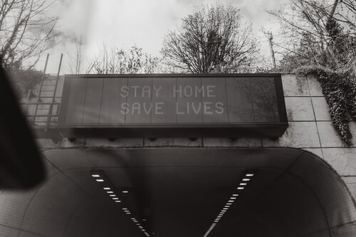 Portraits From a car window // a quarantine time series