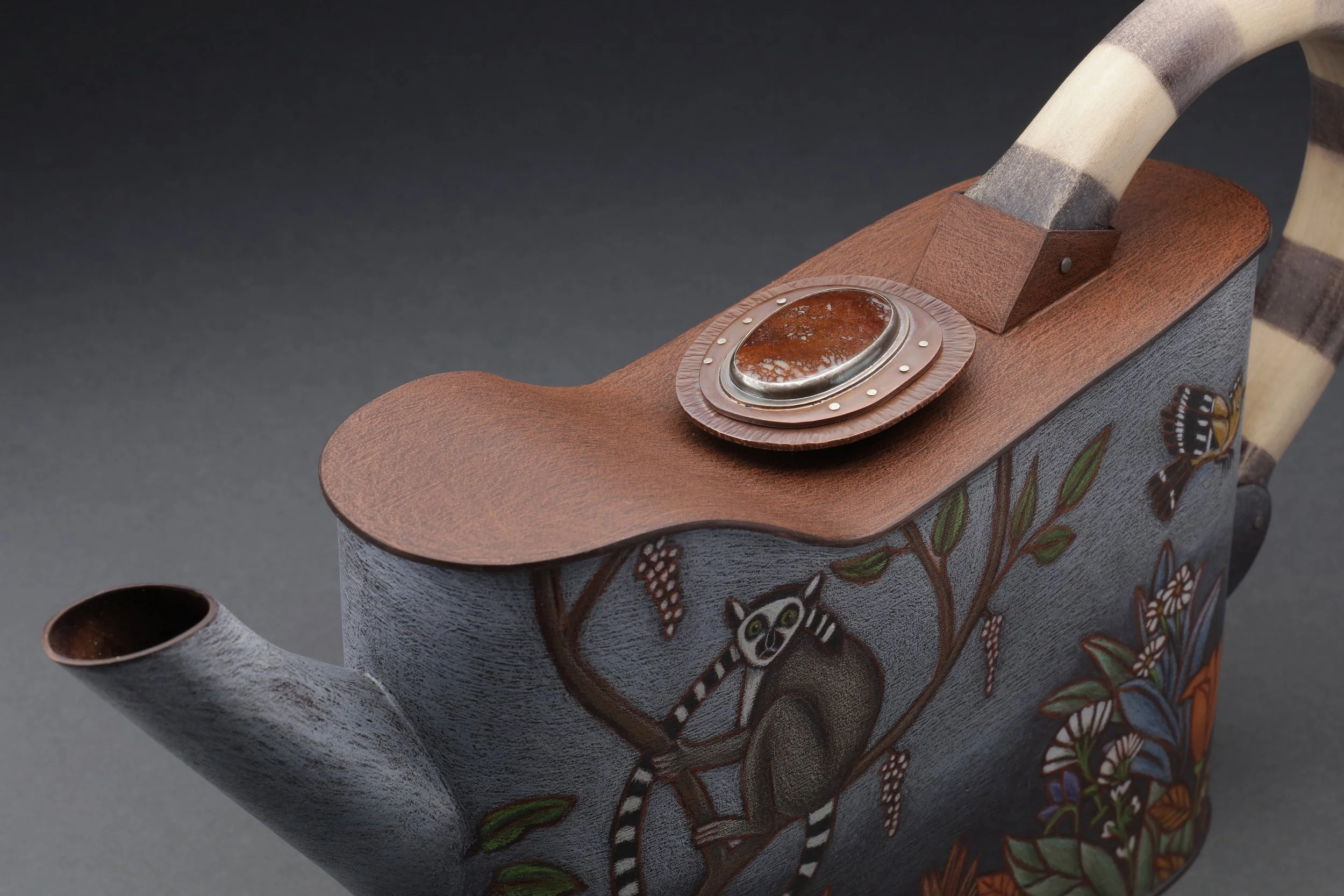 Lemur Teapot Email 2E0A8157 v1.jpg