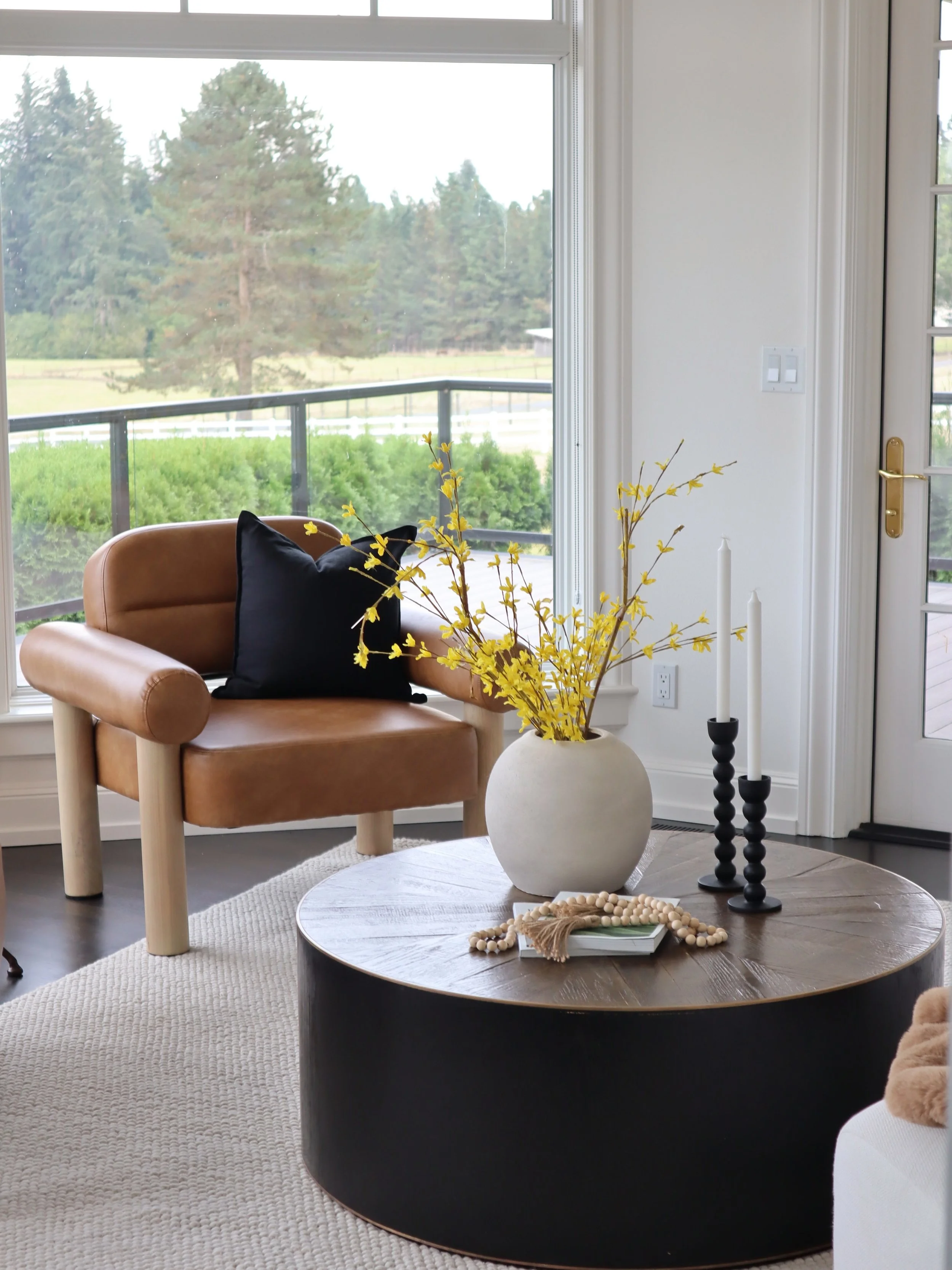 From empty to effortlessly inviting. 🤎

This before &amp; after is proof that the right staging can completely transform a space. Warm textures, rich tones, and thoughtfully layered details turned this empty room into a space buyers can instantly pi