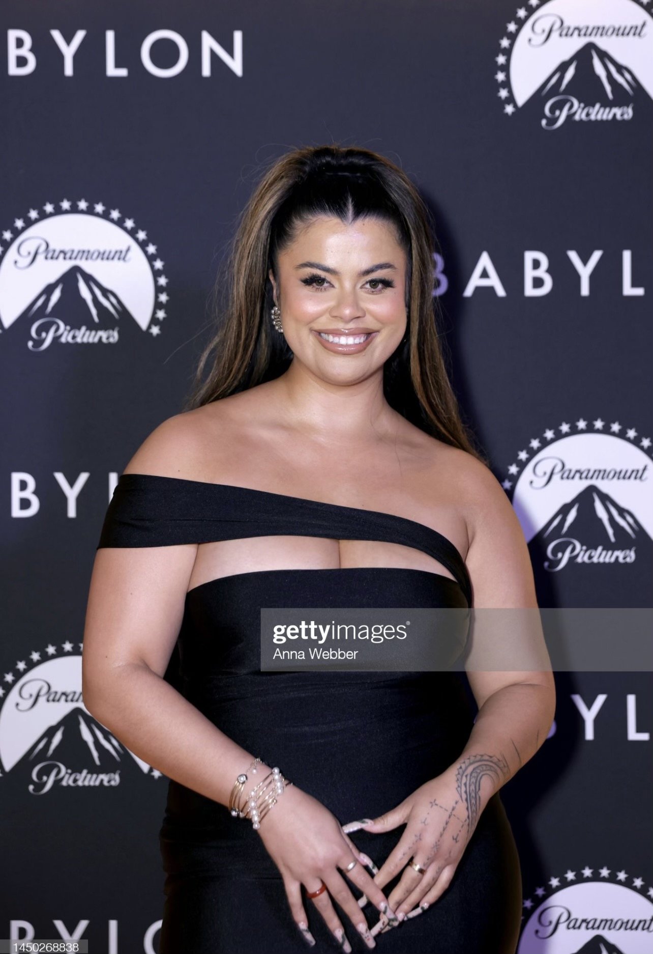 Drew AfualoBabylon Premiere — Alex Clough.Style