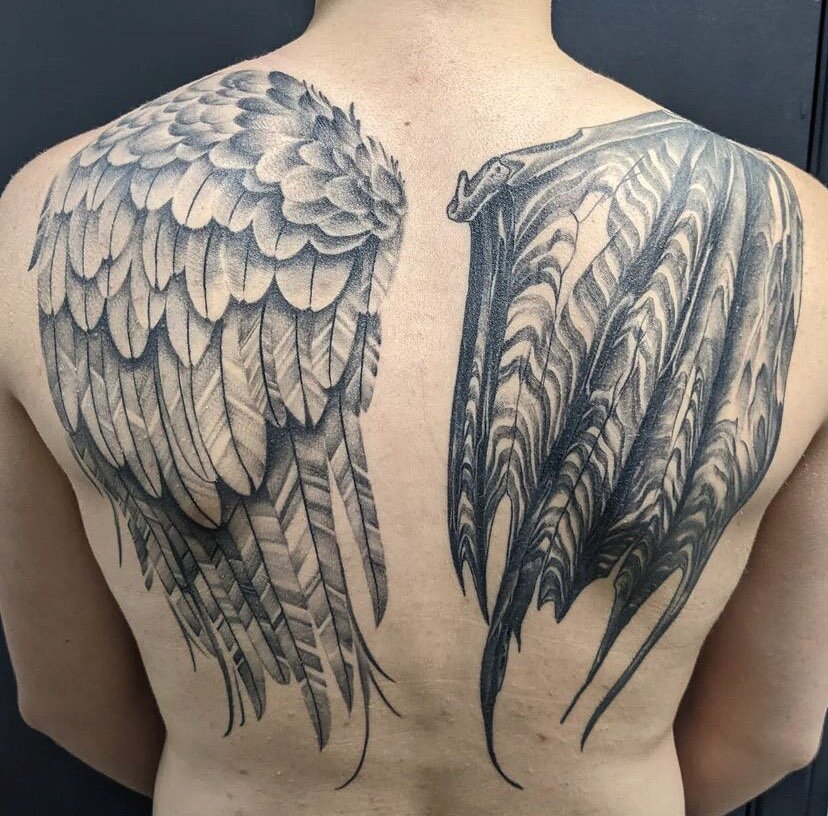 Tommy @black.line_artstudio at Nathan&rsquo;s!

#nathans #nathanstattoosandpiercings #losangelestattoo #losangelestattooartist #losangelestattooshop #sfvtattoo #backtattoo #wingstattoo #tattooart