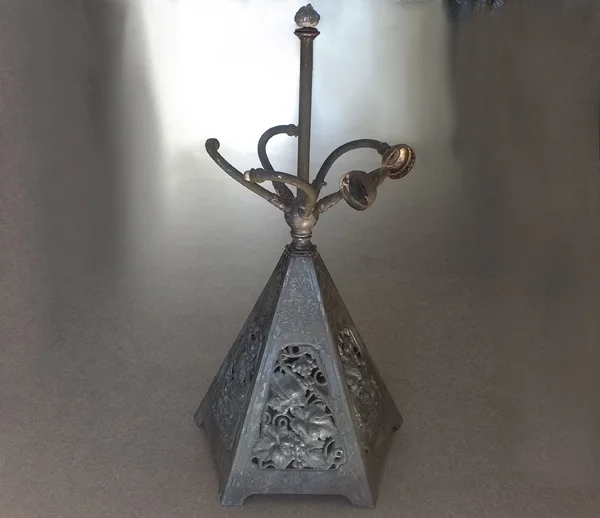 arts and crafts lamp repaired