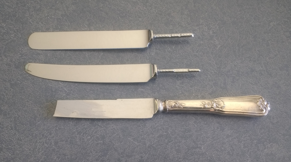 two-knife-blade-replacements- broken-knife-sterling-handle.jpg
