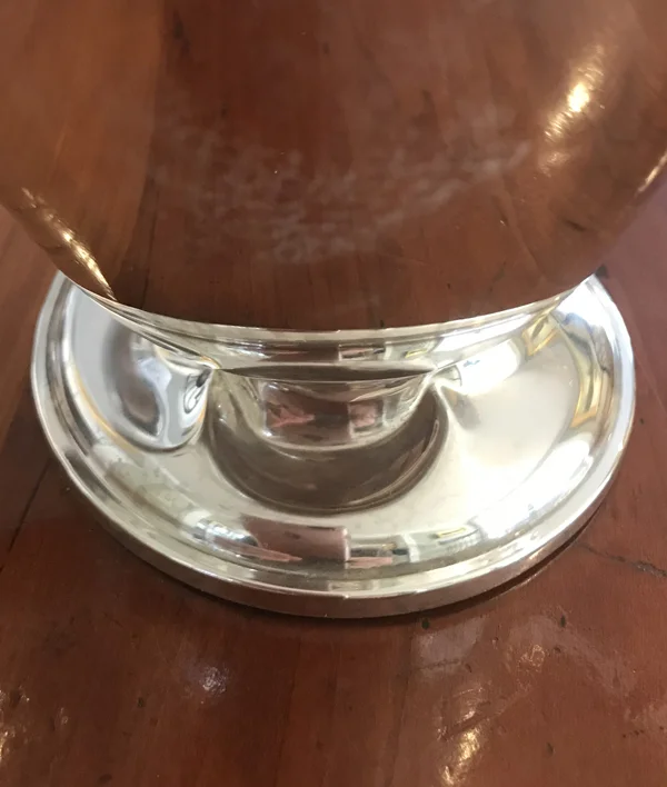 close-up-crushed-sterling-silver-base
